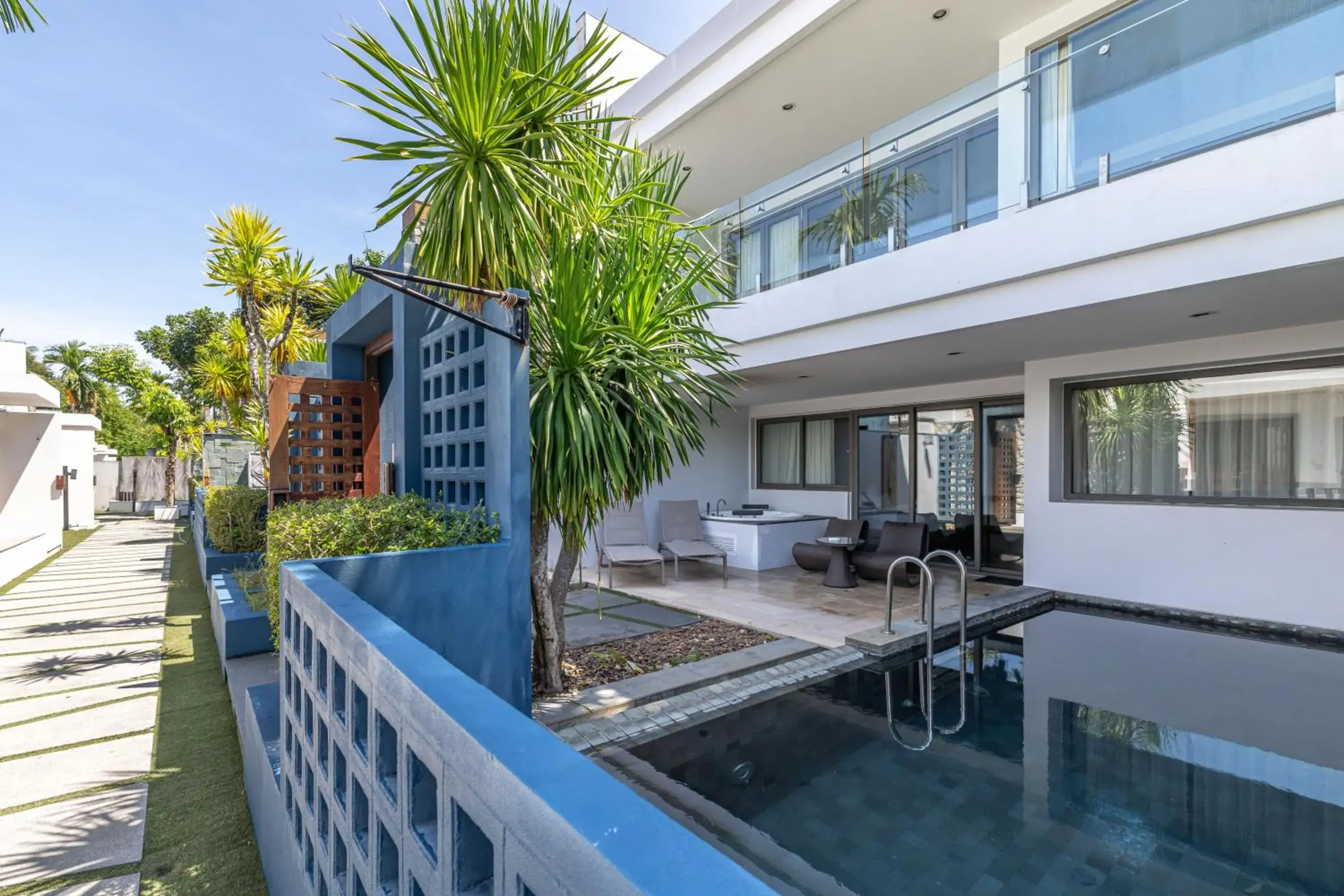 Villa with Private Pool in Phuket Moonlit Bay Seaview Resort & Spa Villa with Private Pool in Phuket Moonlit Bay Seaview Resort & Spa