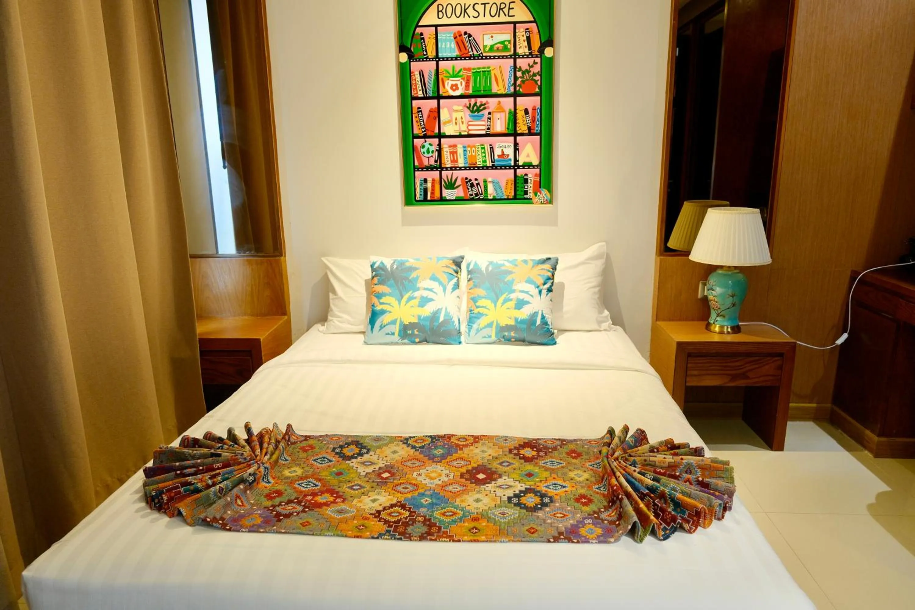 Bed in Phuket Moonlit Bay Seaview Resort & Spa