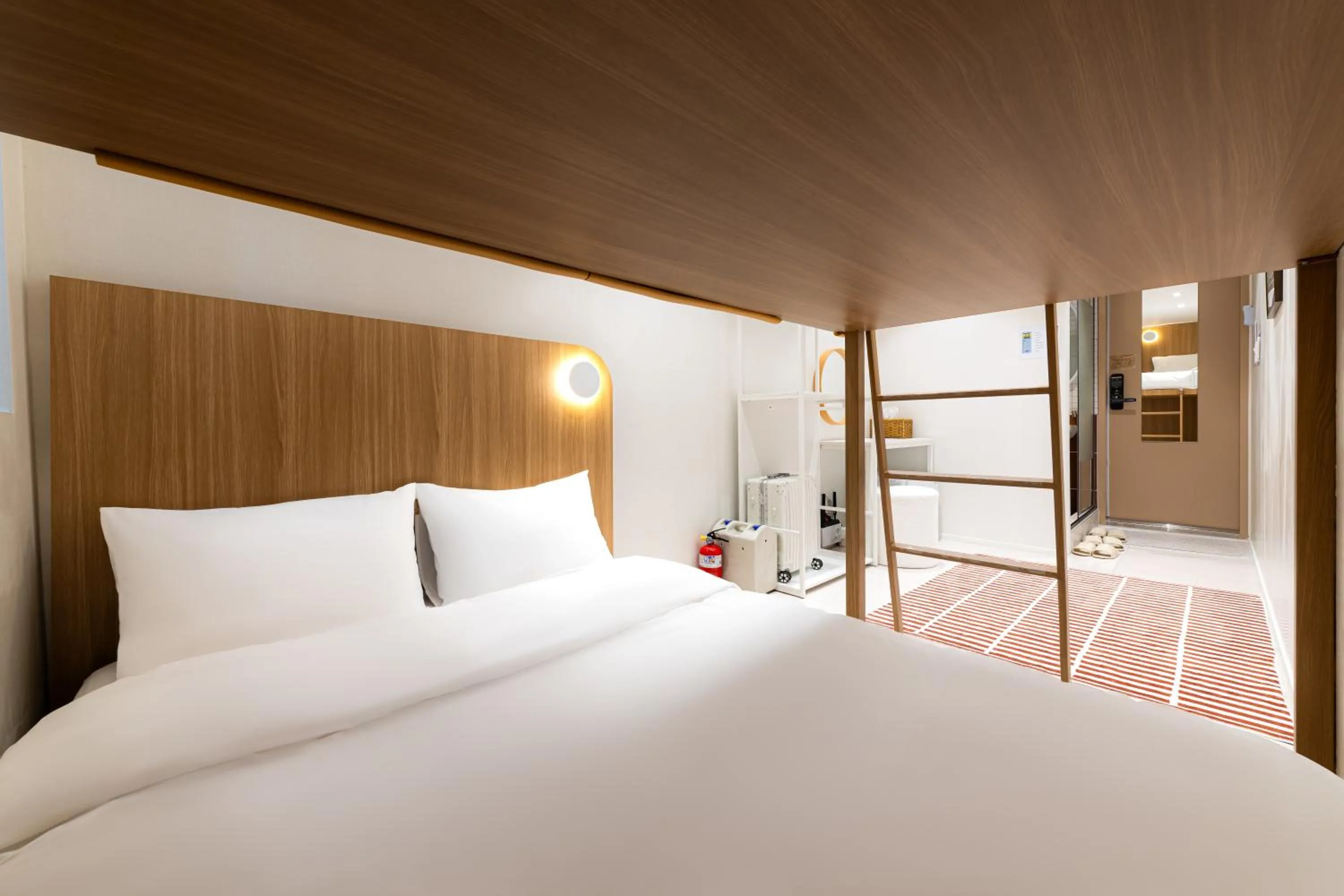 Bed in Slowon Hongdae