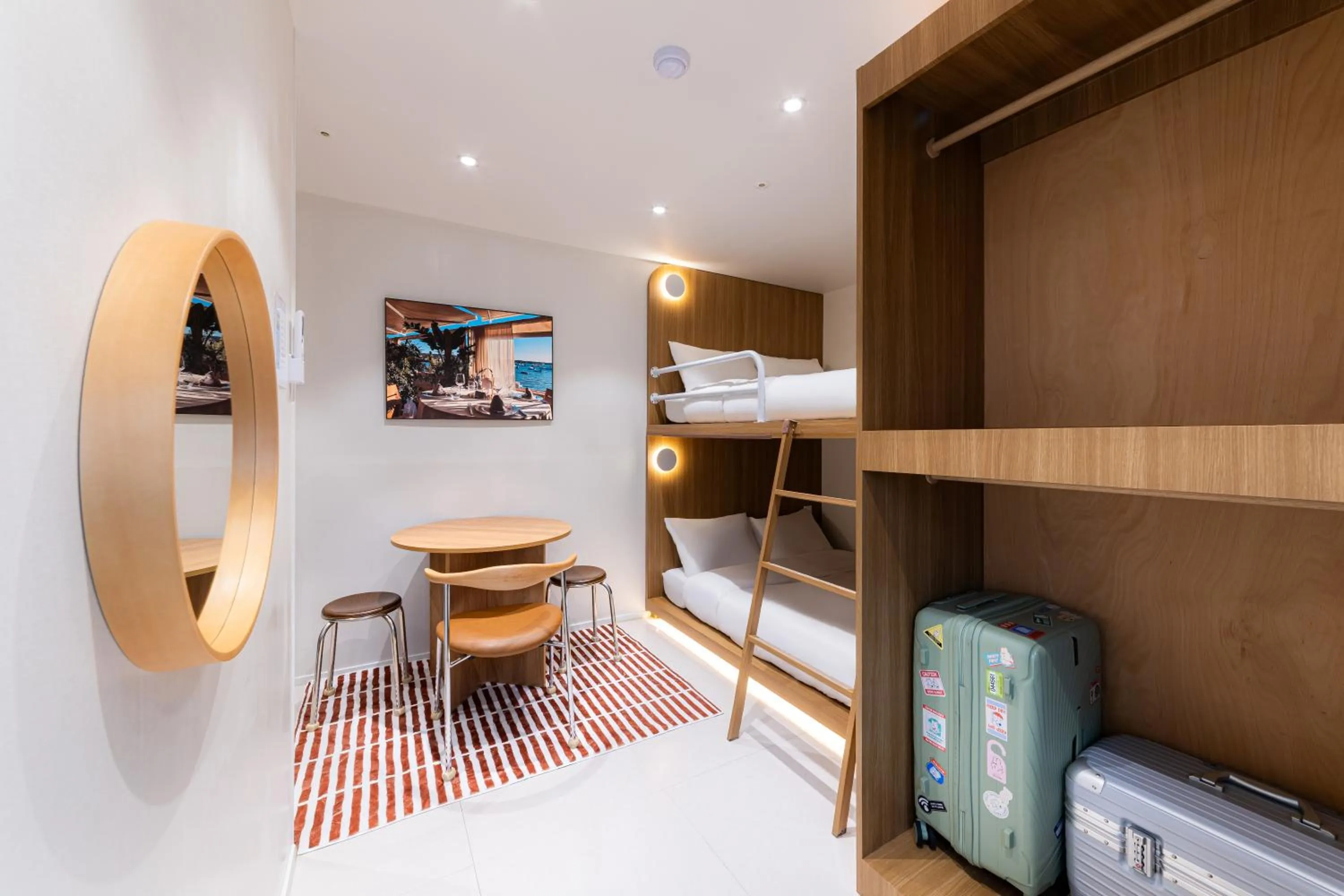 Bedroom, Bed in Slowon Hongdae