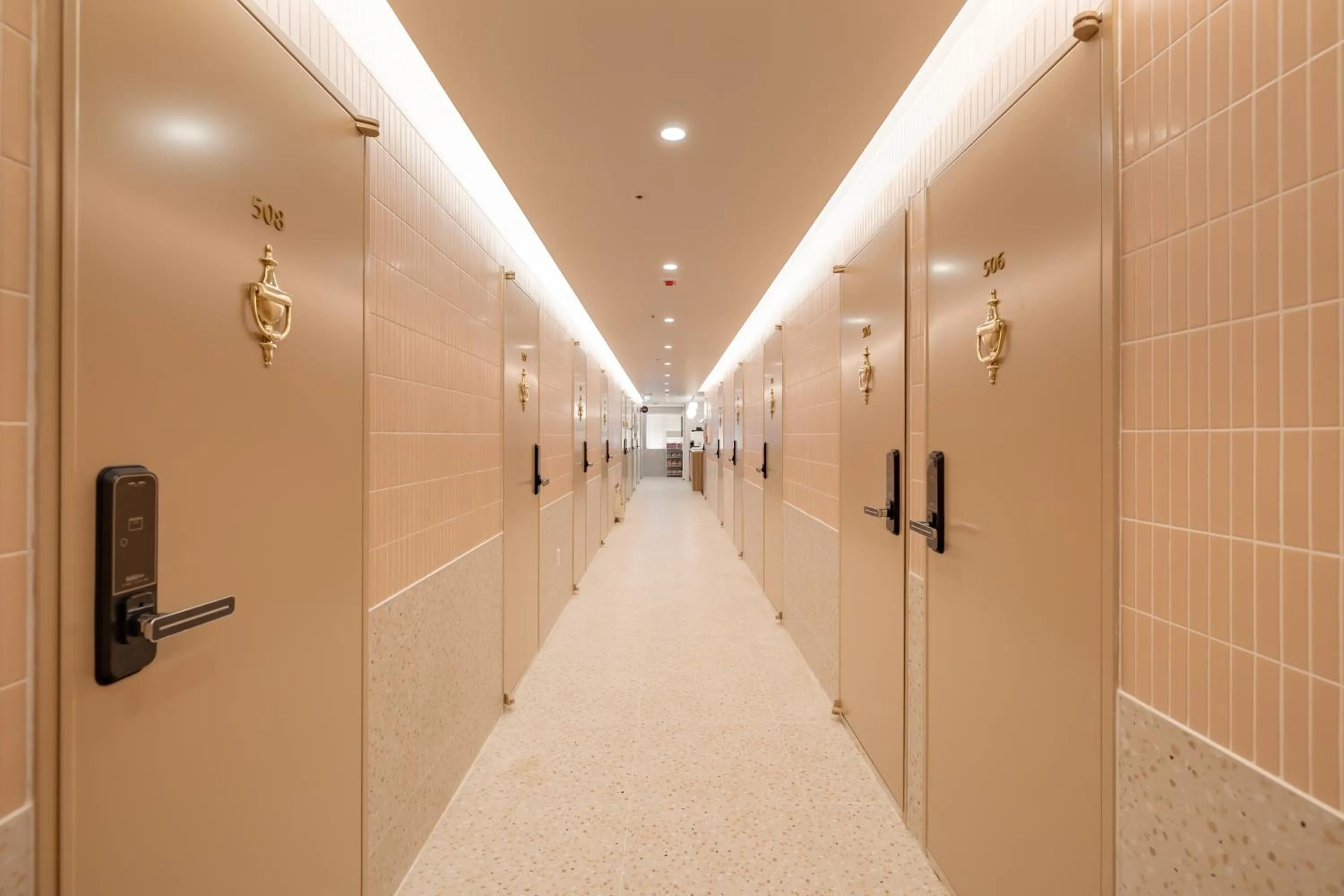 Property building in Slowon Hongdae