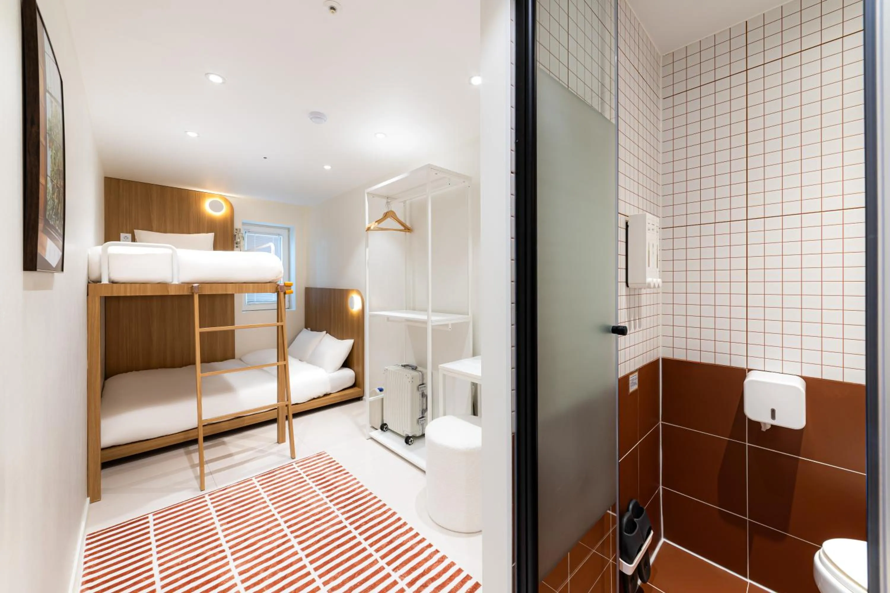 Photo of the whole room, Bed in Slowon Hongdae