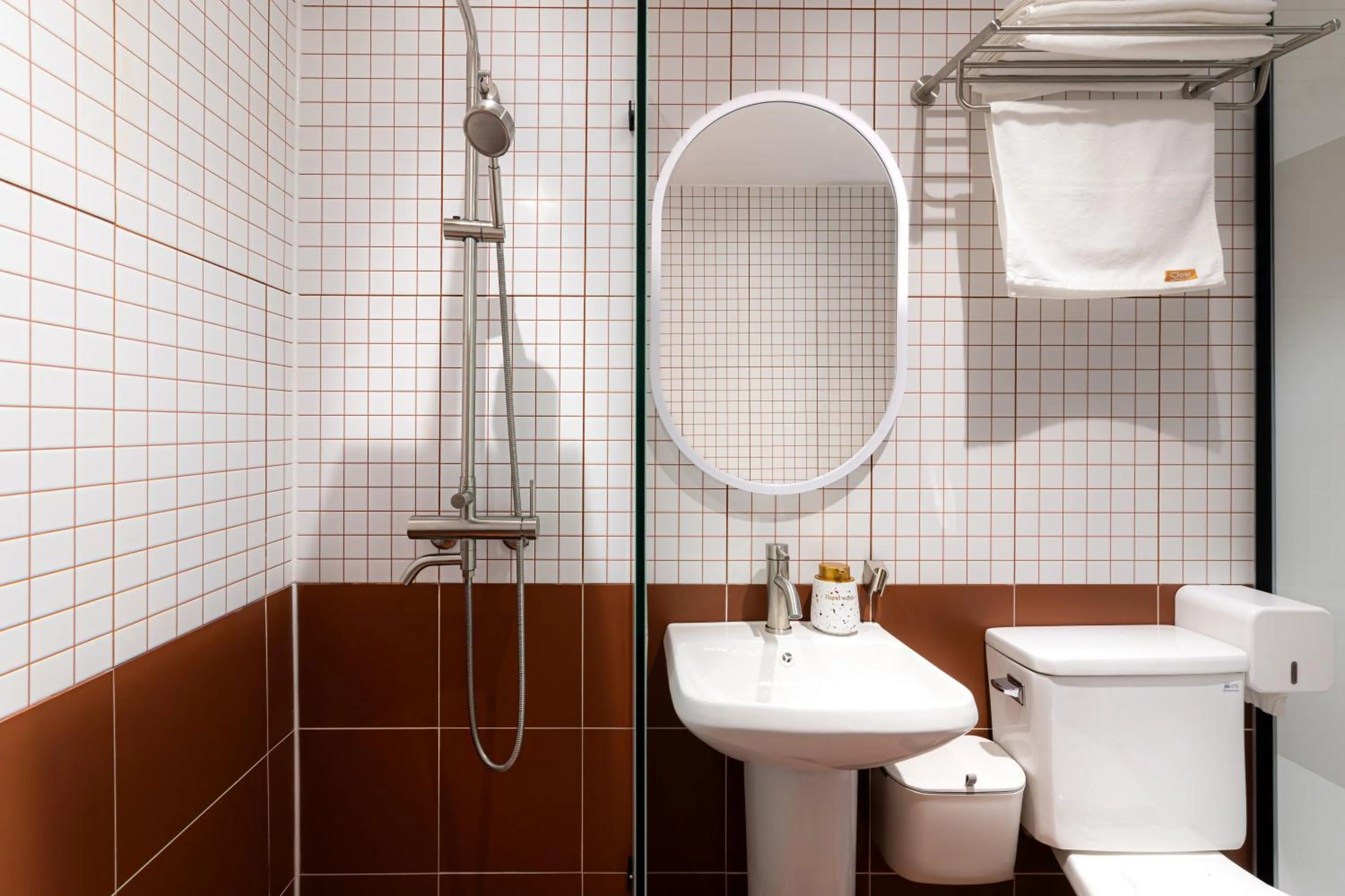 Bathroom in Slowon Hongdae