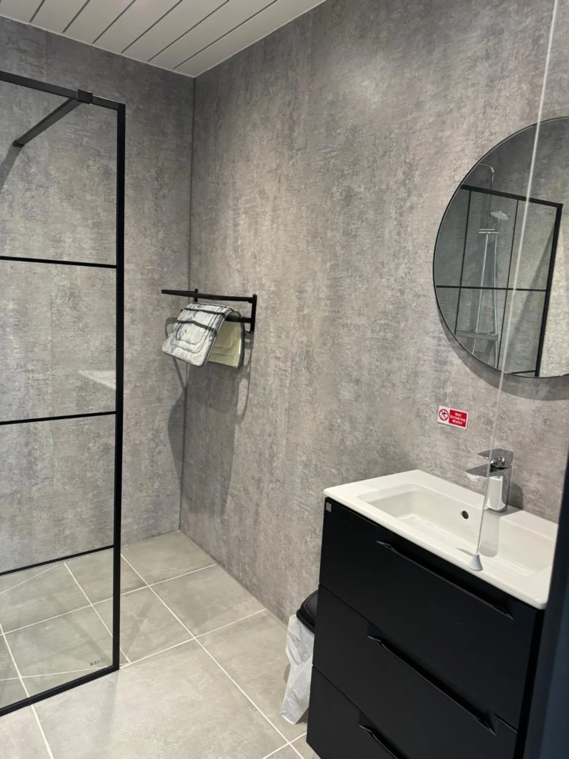 Bathroom in The Station Hotel