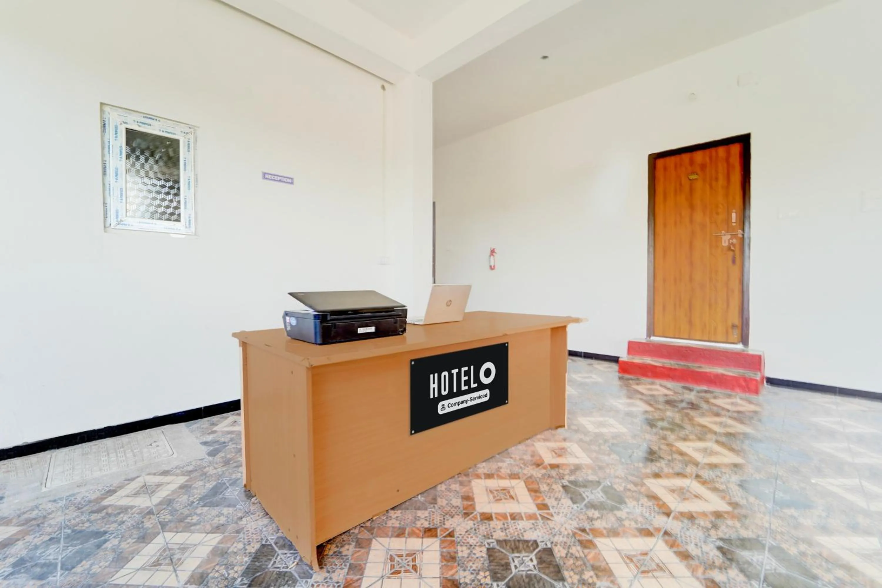 Lobby or reception in Super Hotel O Neelambur Near PSG ITech