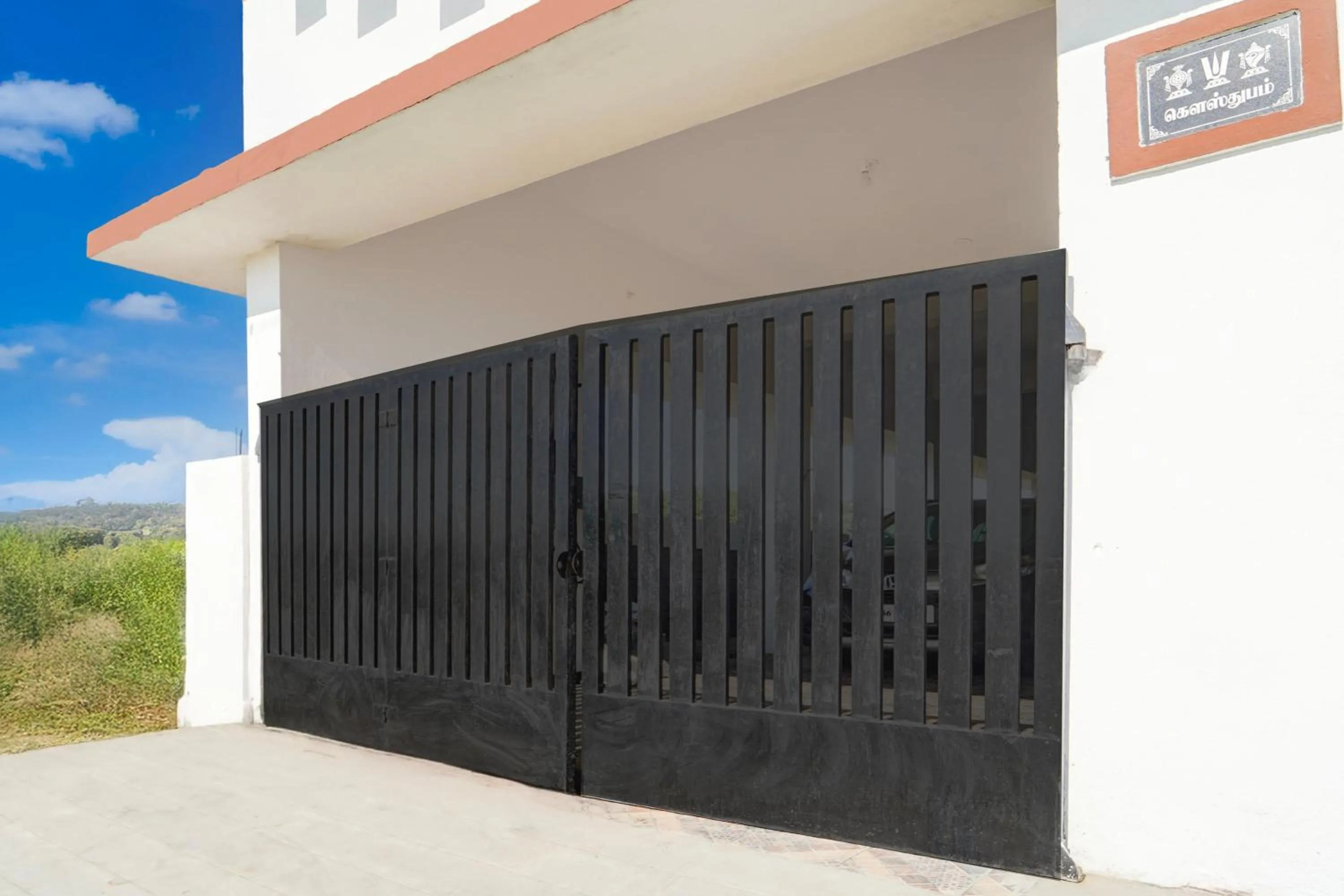 Facade/entrance in Super Hotel O Neelambur Near PSG ITech