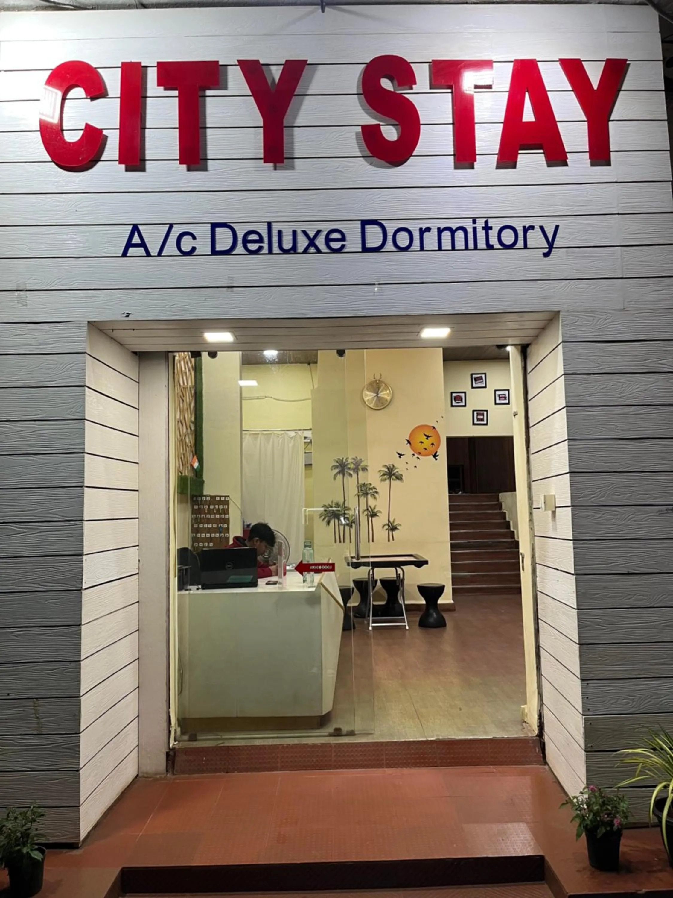 City Stay Deluxe AC Dormitory