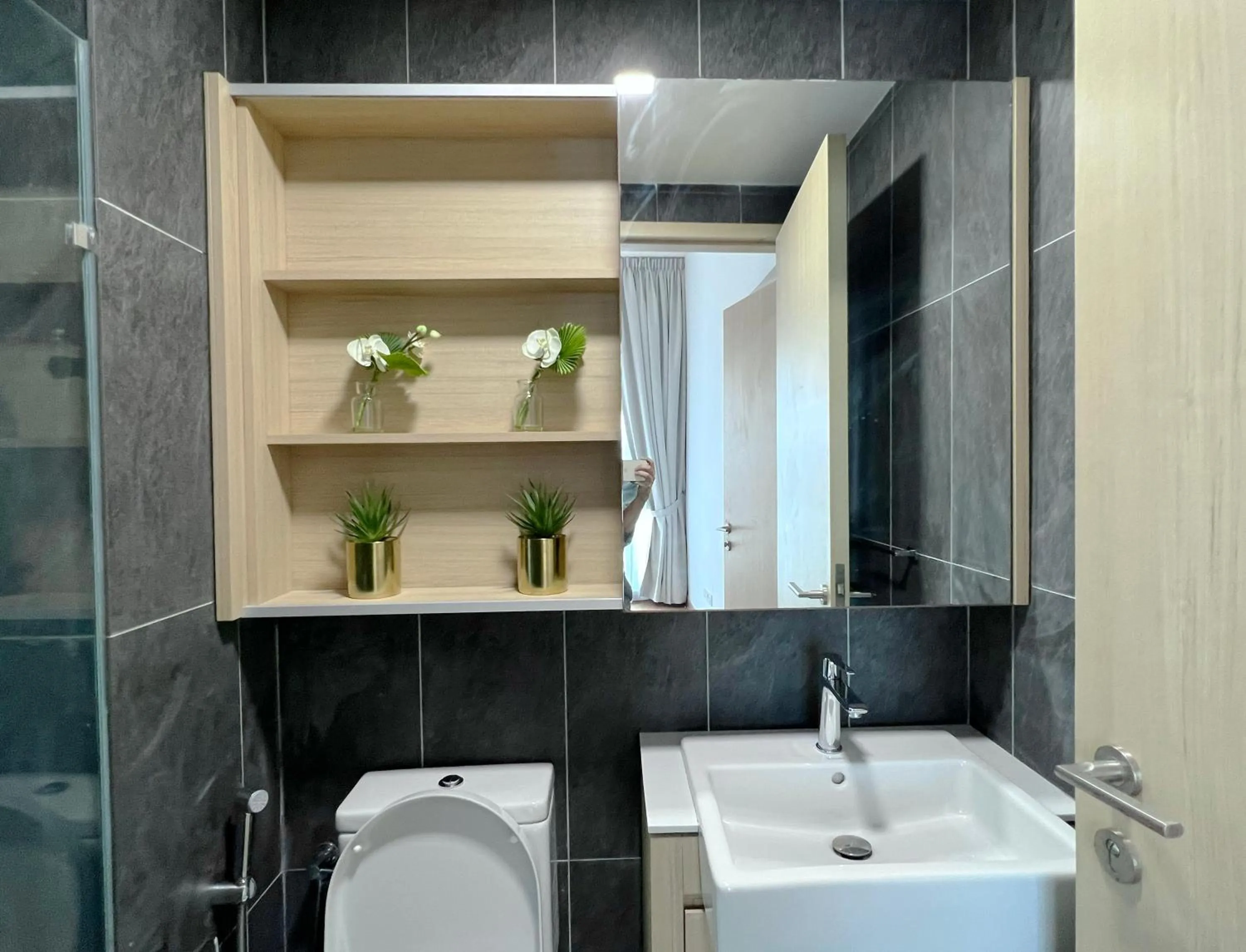 The Luxe by Infinitum Suites