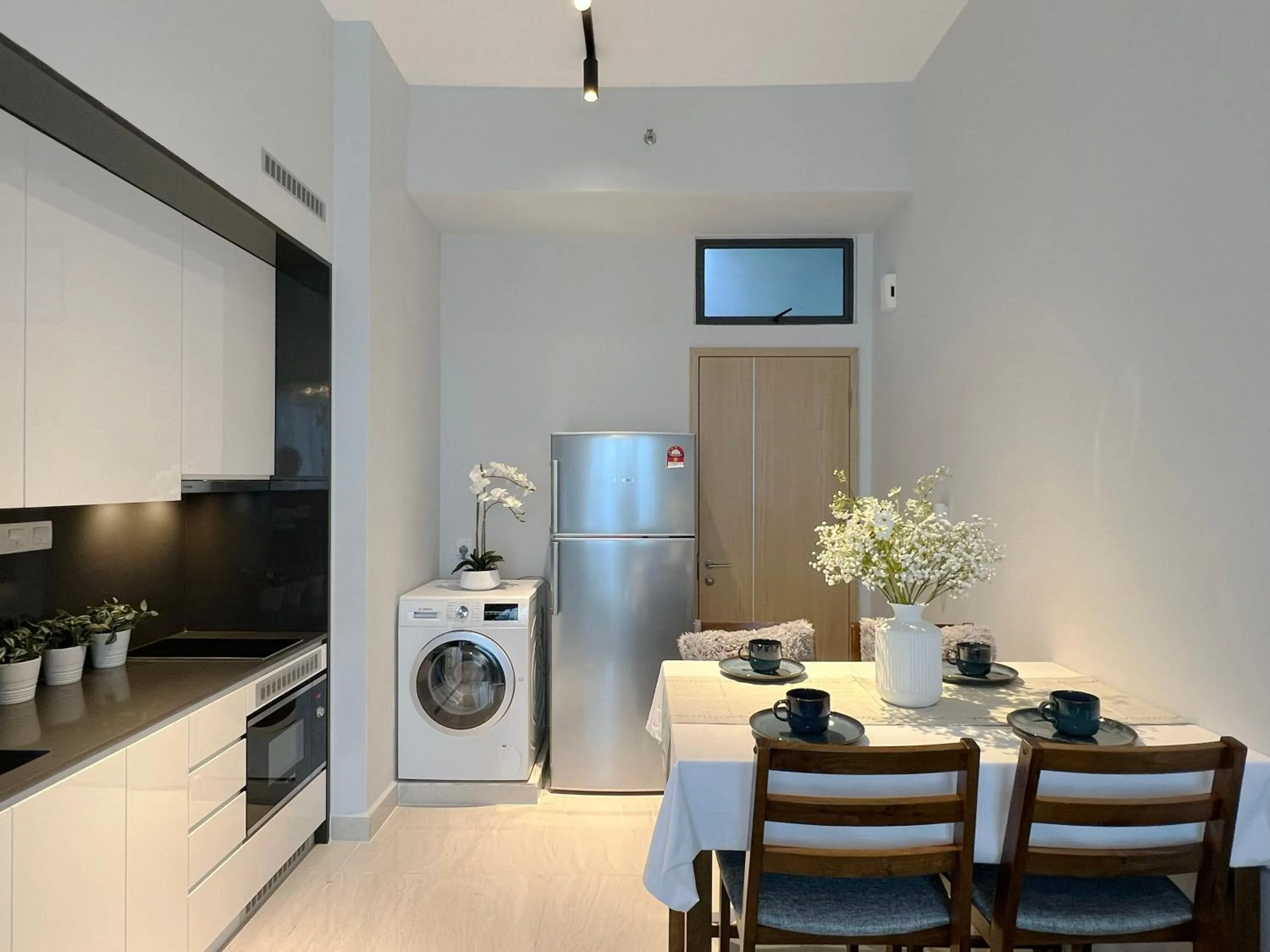 The Luxe by Infinitum Suites