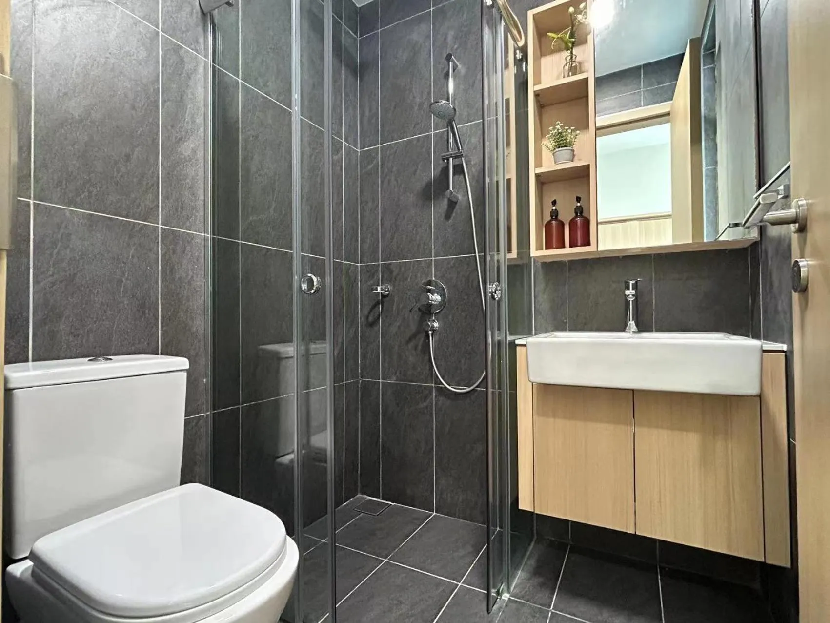 The Luxe by Infinitum Suites