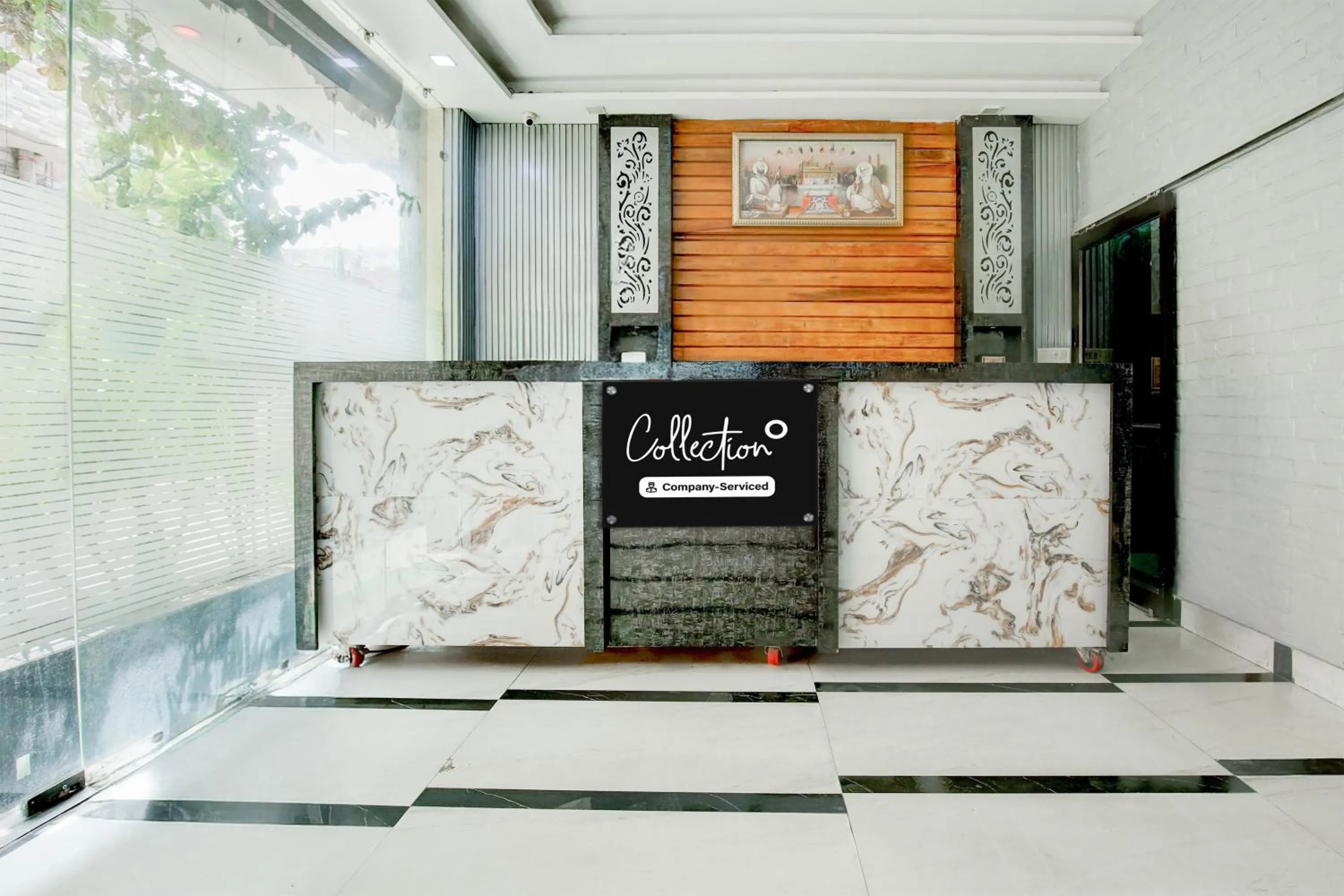 Collection O by OYO Ishwar Nagar Near Golden Temple Formerly Chahal Residency