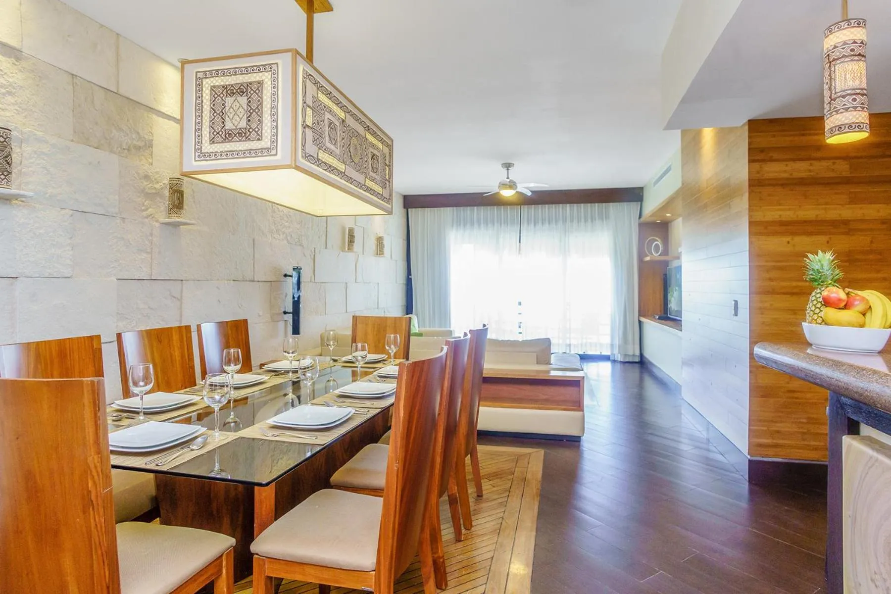 Dining area in Aldea Thai by Stella Rentals