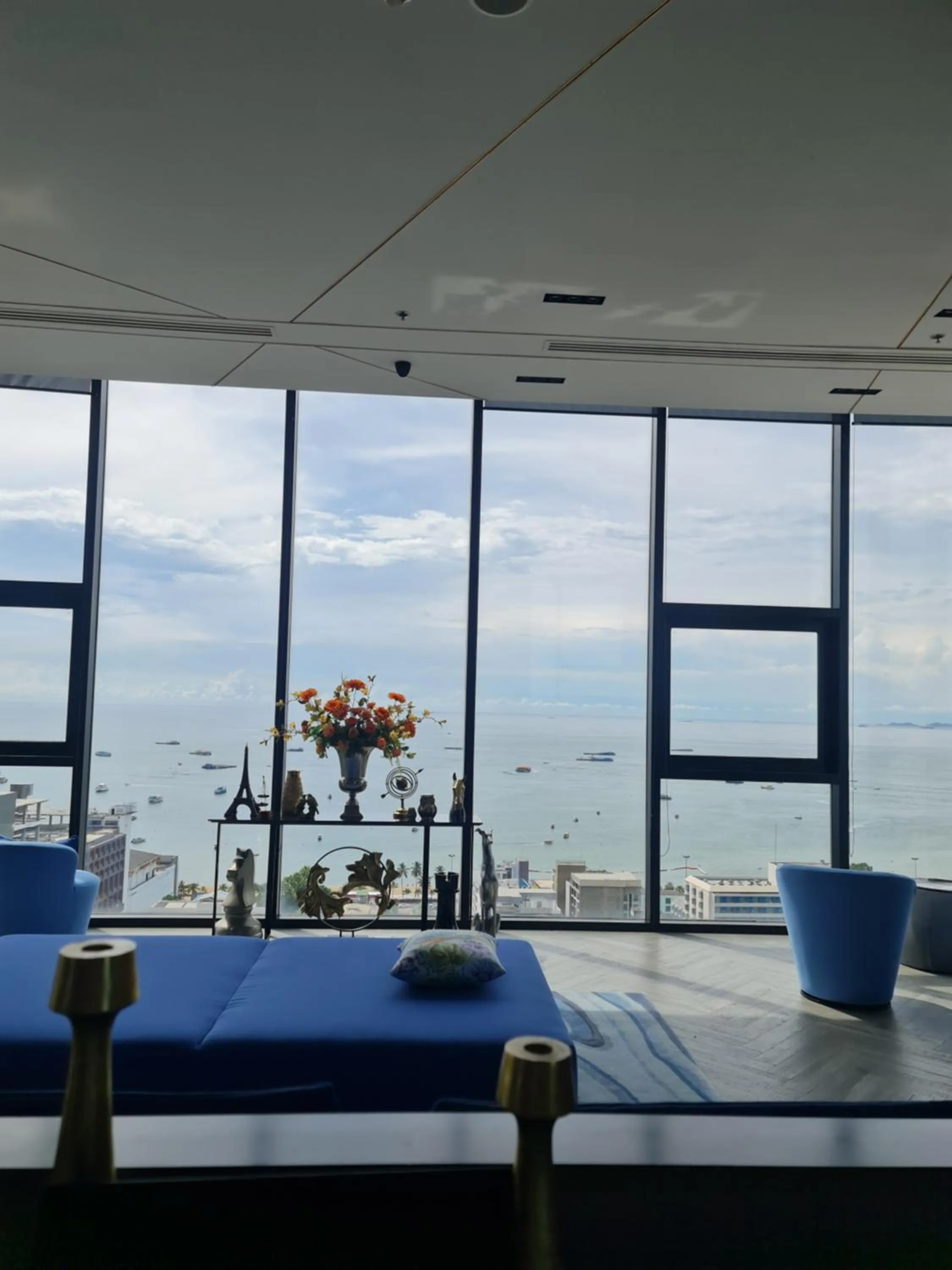 The base central pattaya condo