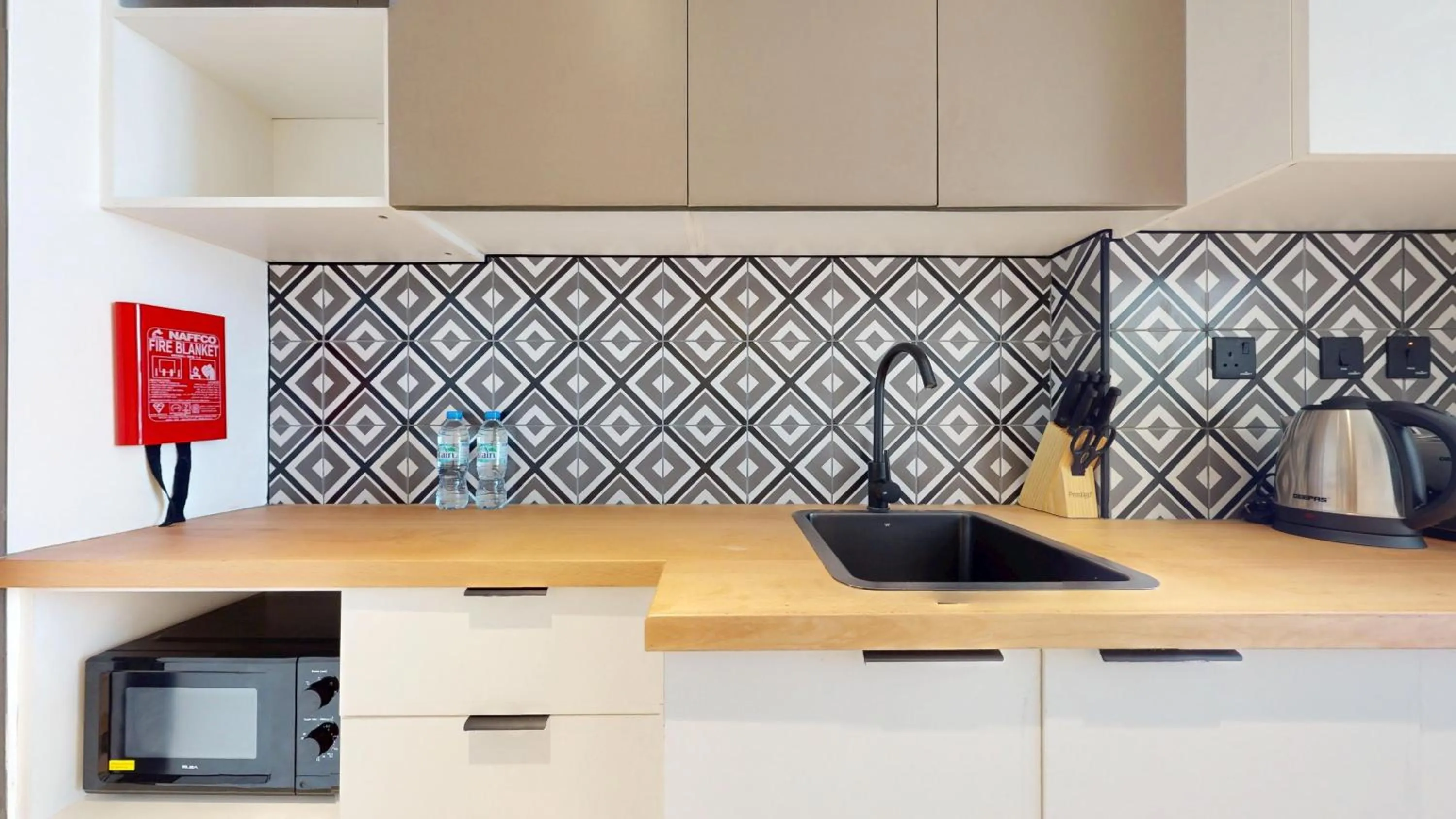 Kitchen or kitchenette in The Community Jumeirah Village