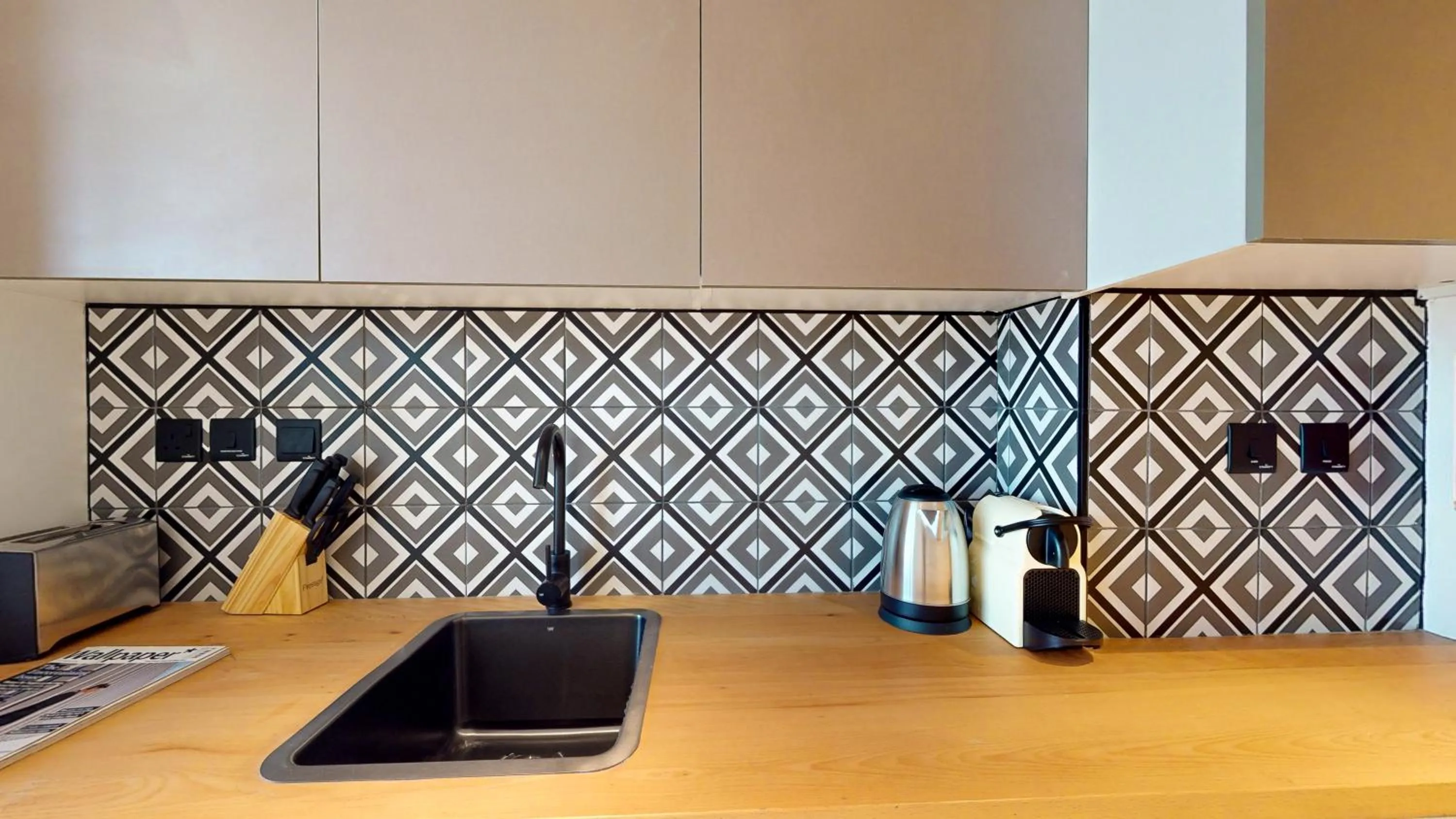 Kitchen or kitchenette in The Community Jumeirah Village