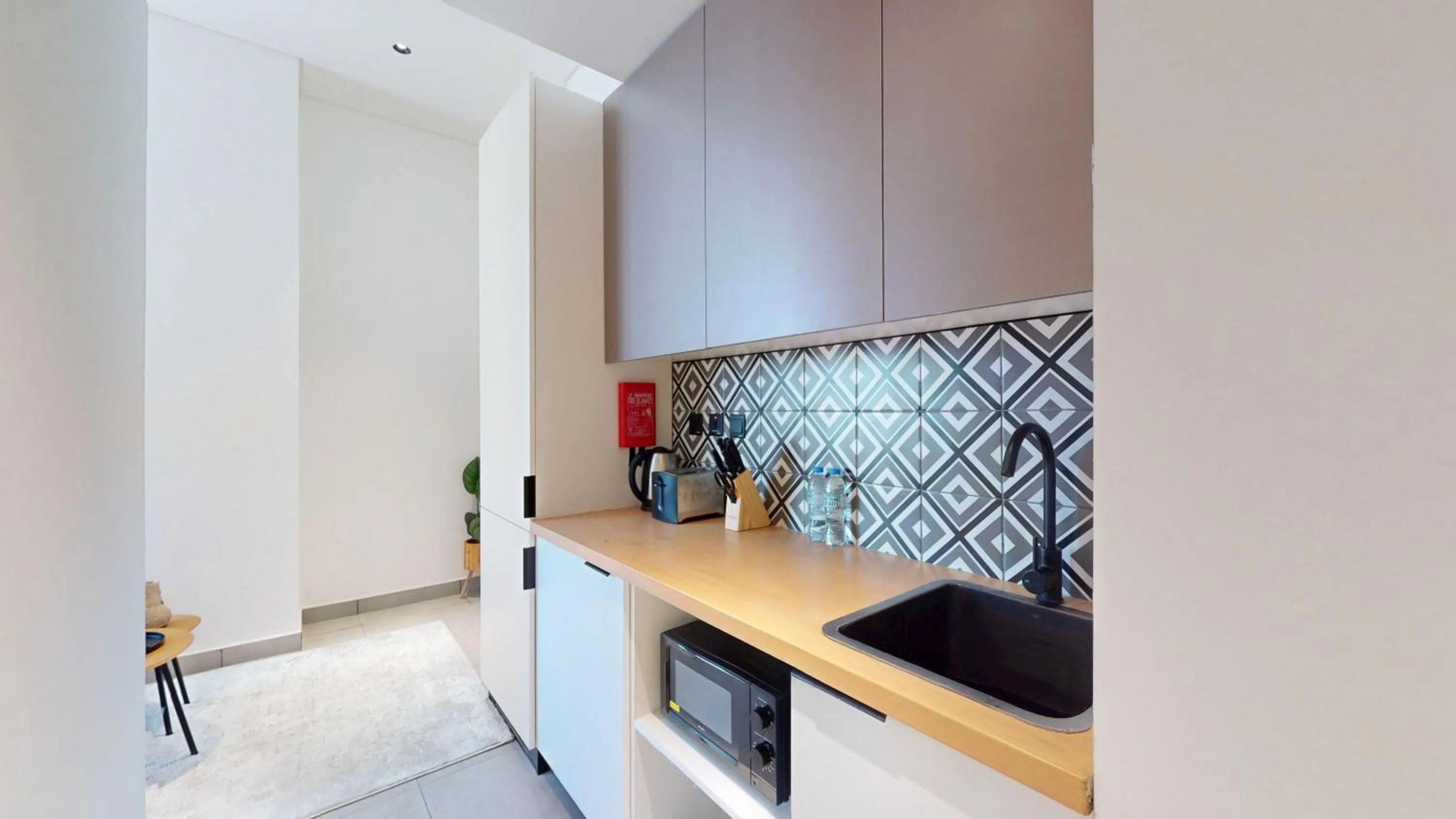 Kitchen or kitchenette in The Community Jumeirah Village