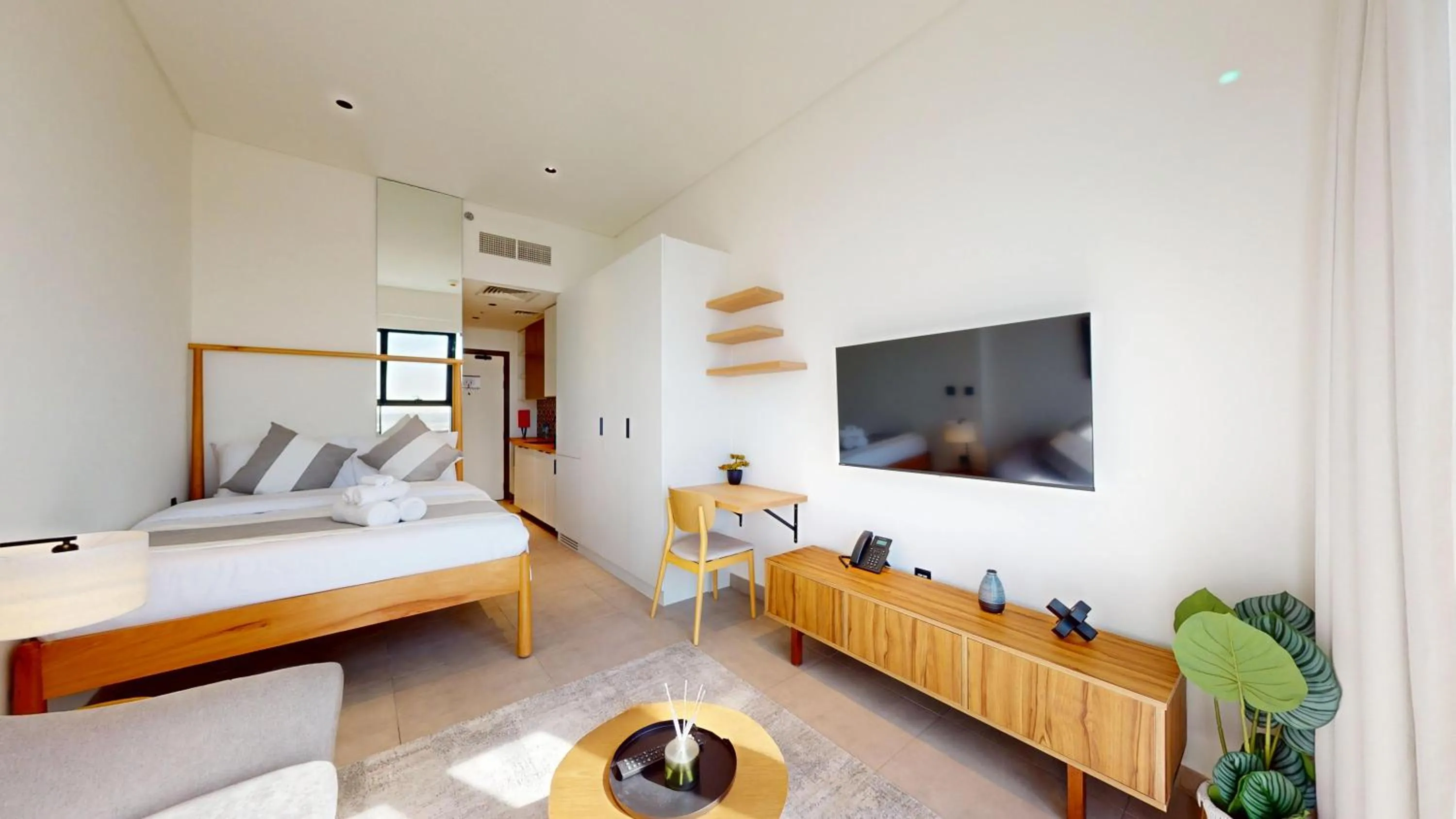 Photo of the whole room in The Community Jumeirah Village