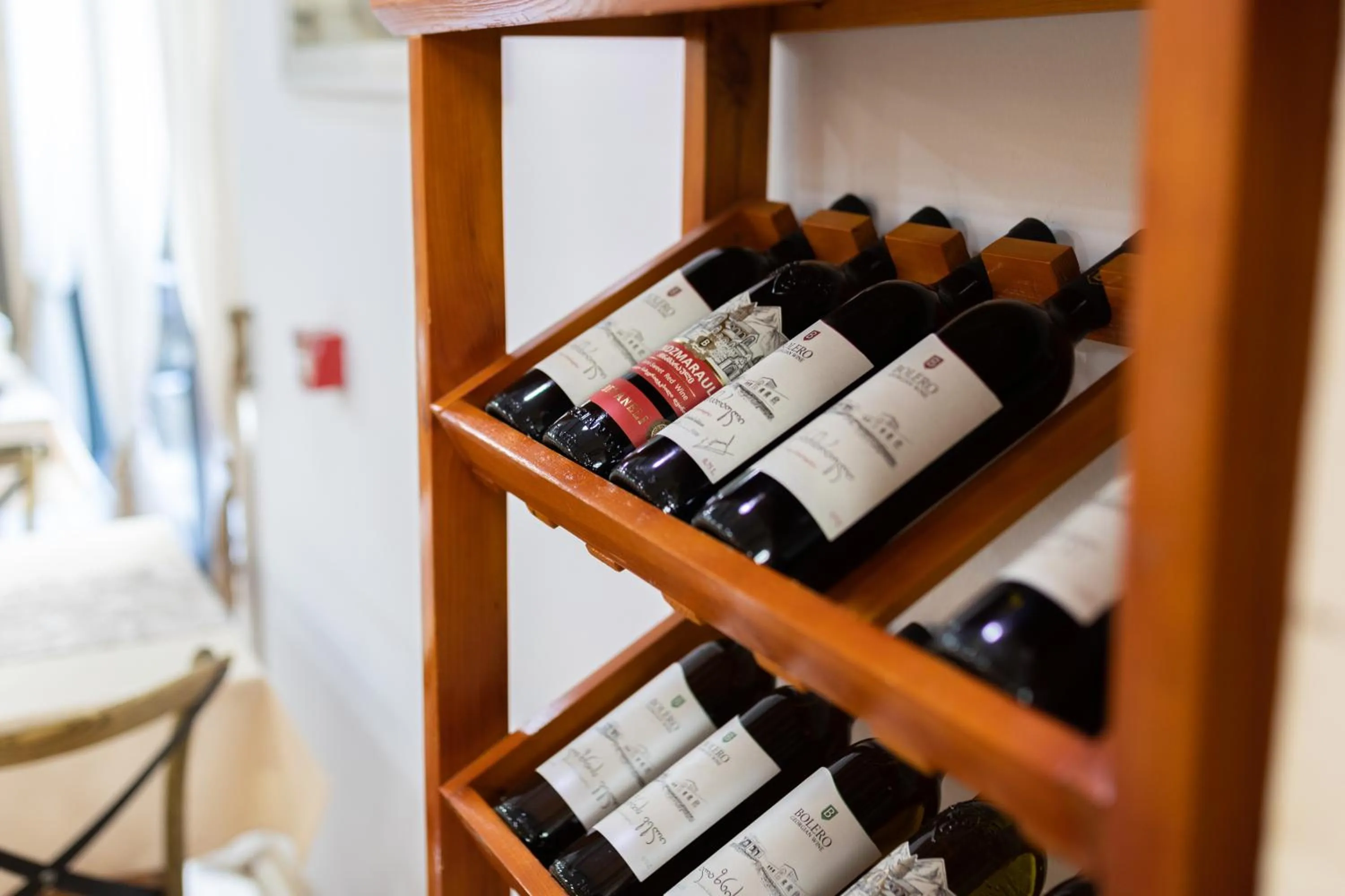 Food and drinks in Iveria Inn Hotel