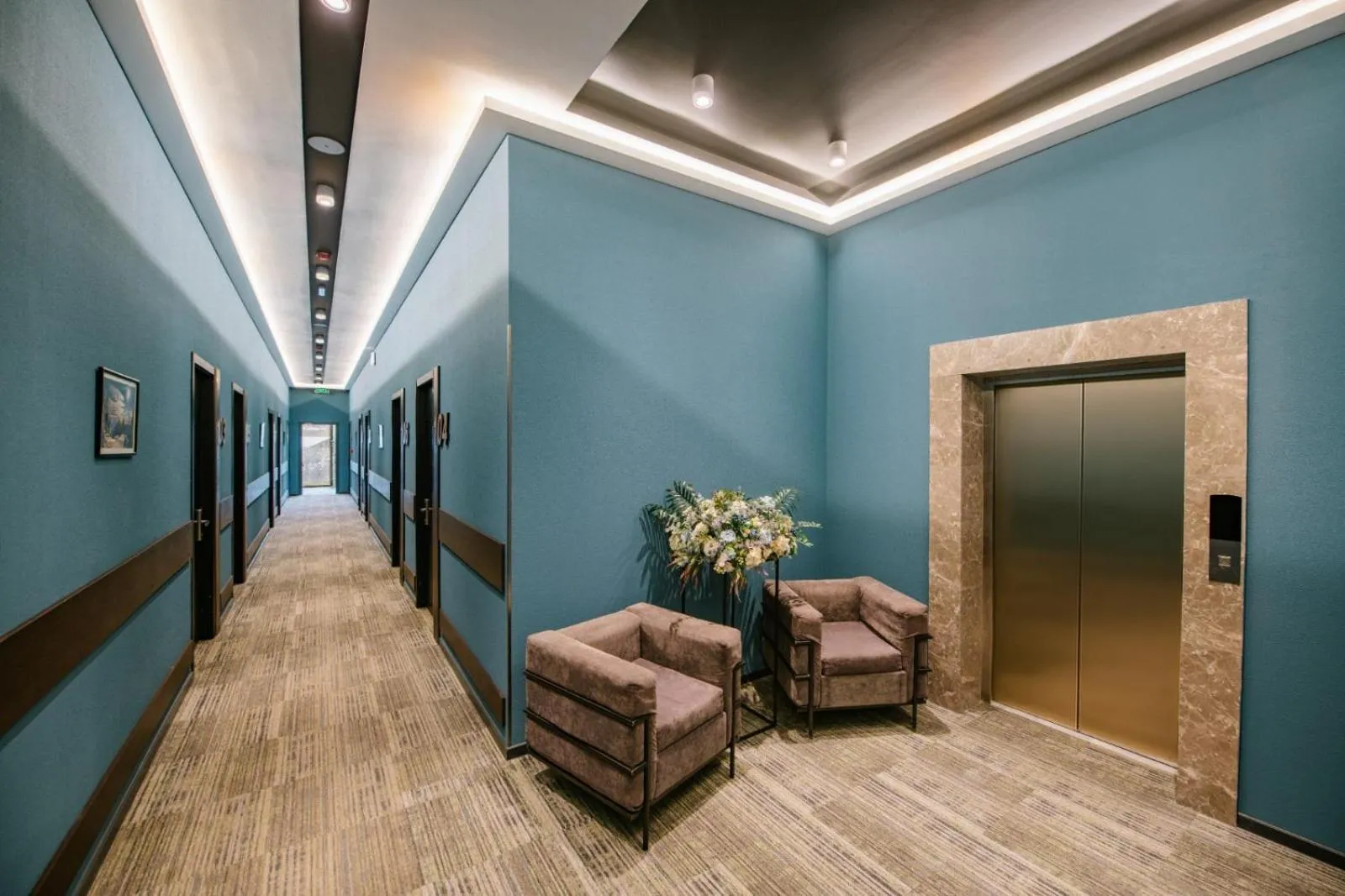 elevator in Iveria Inn Hotel