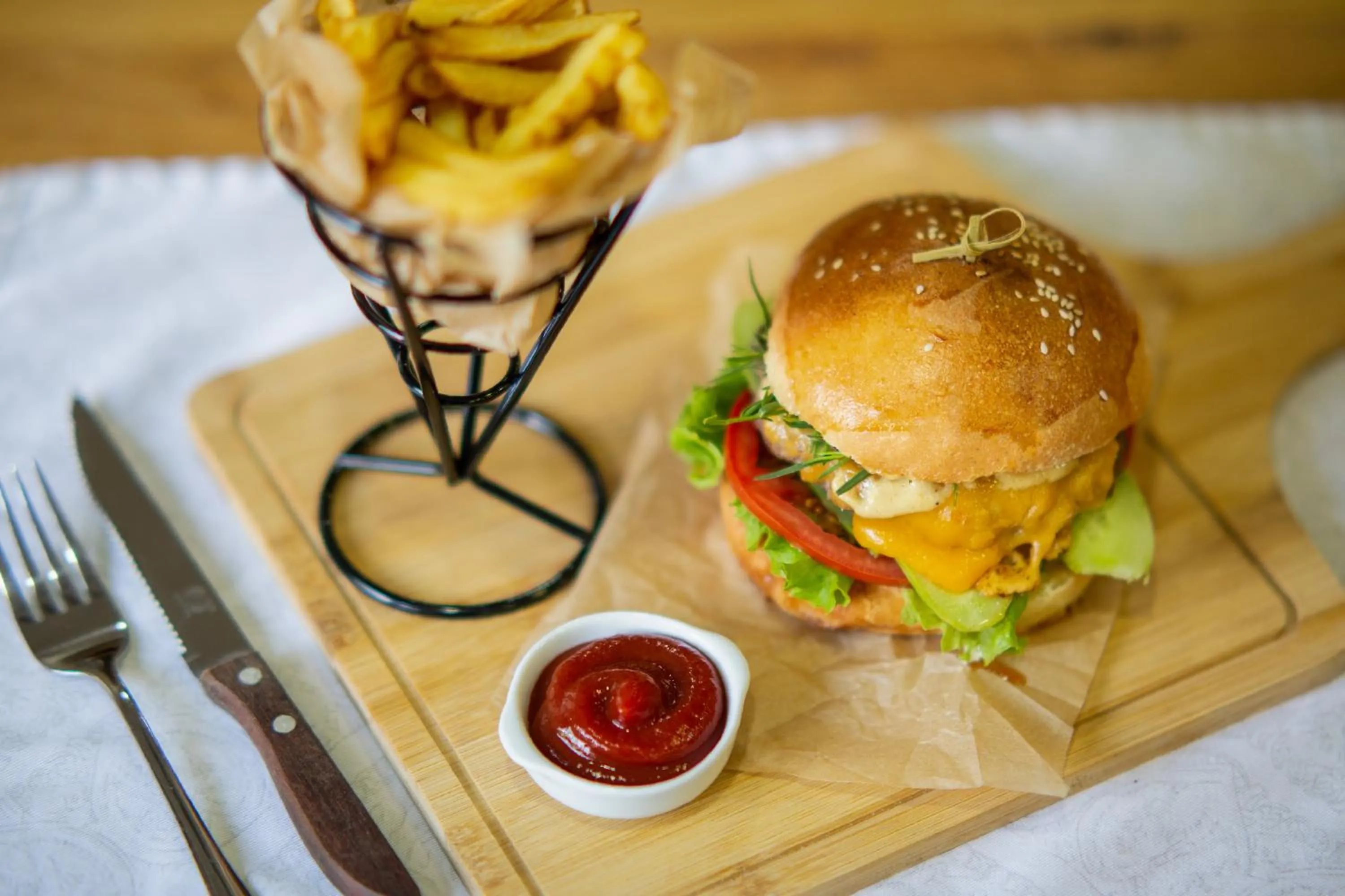 Food and drinks in Iveria Inn Hotel