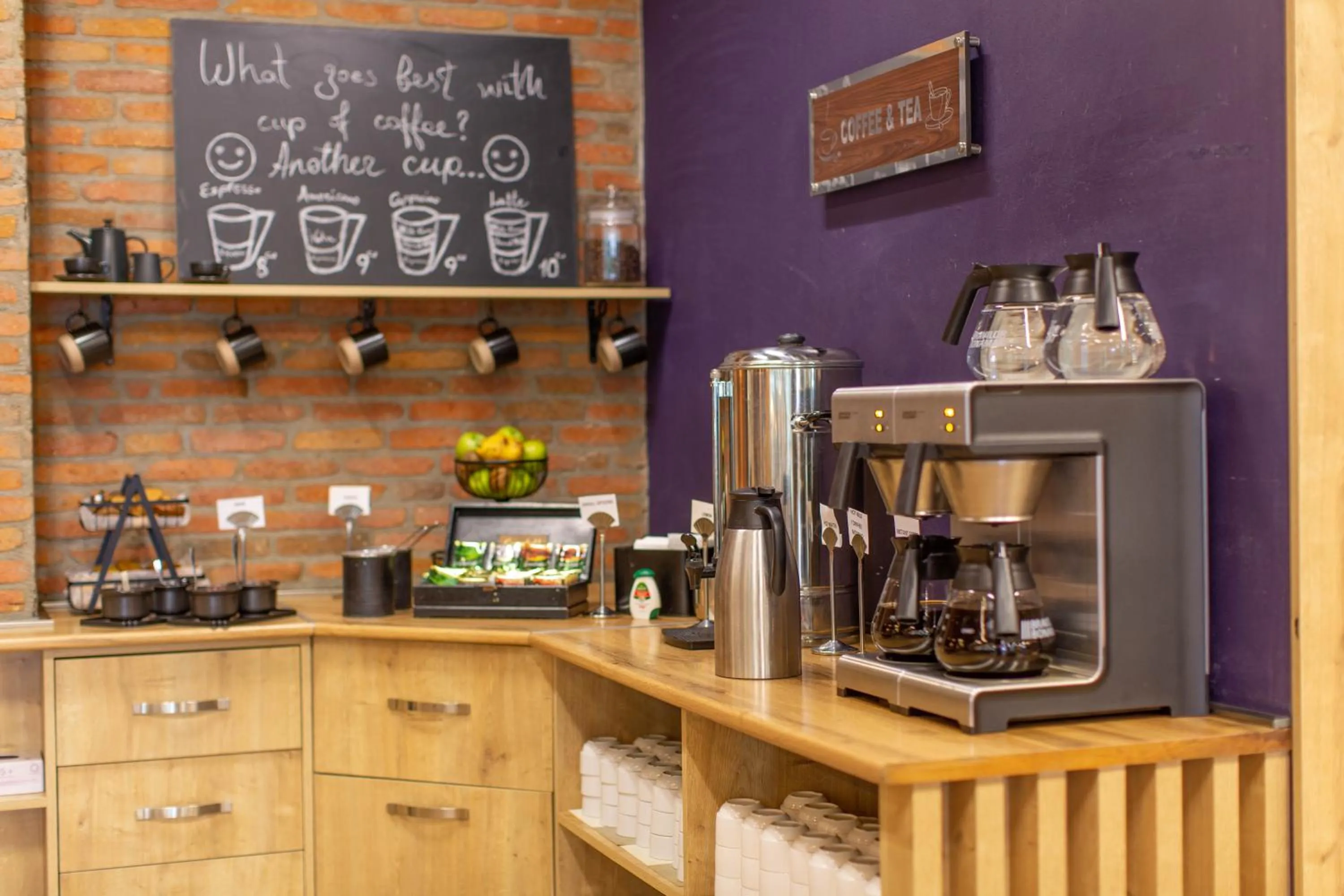 Breakfast in Iveria Inn Hotel