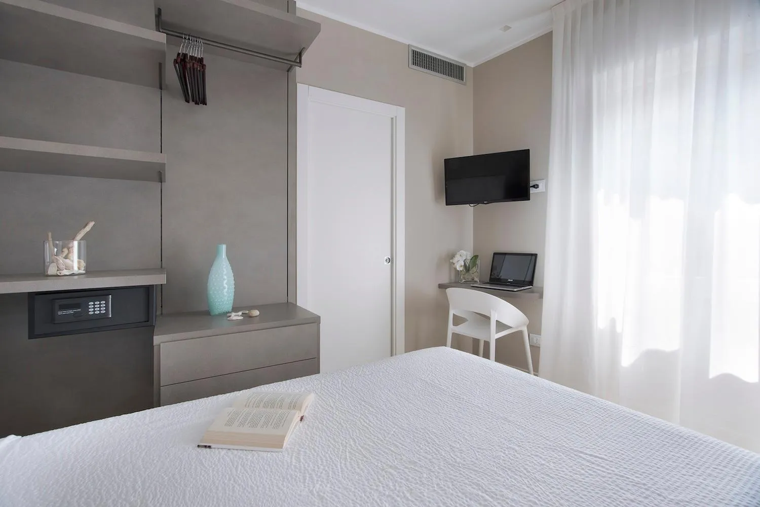 Bed in Residence Dolcemare