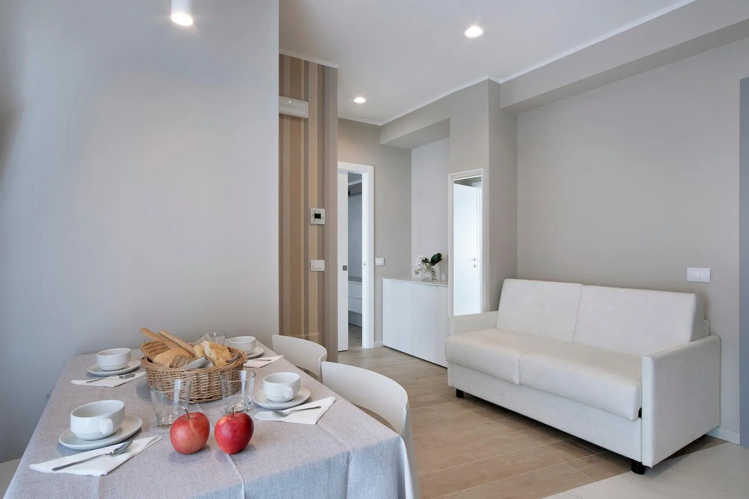 Dining area, Bed in Residence Dolcemare