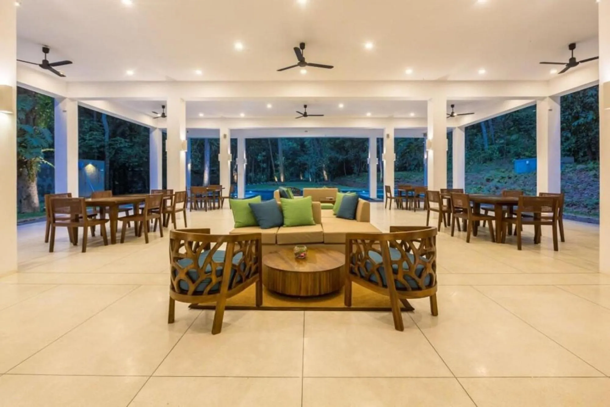Seating area in Palmstone Retreat