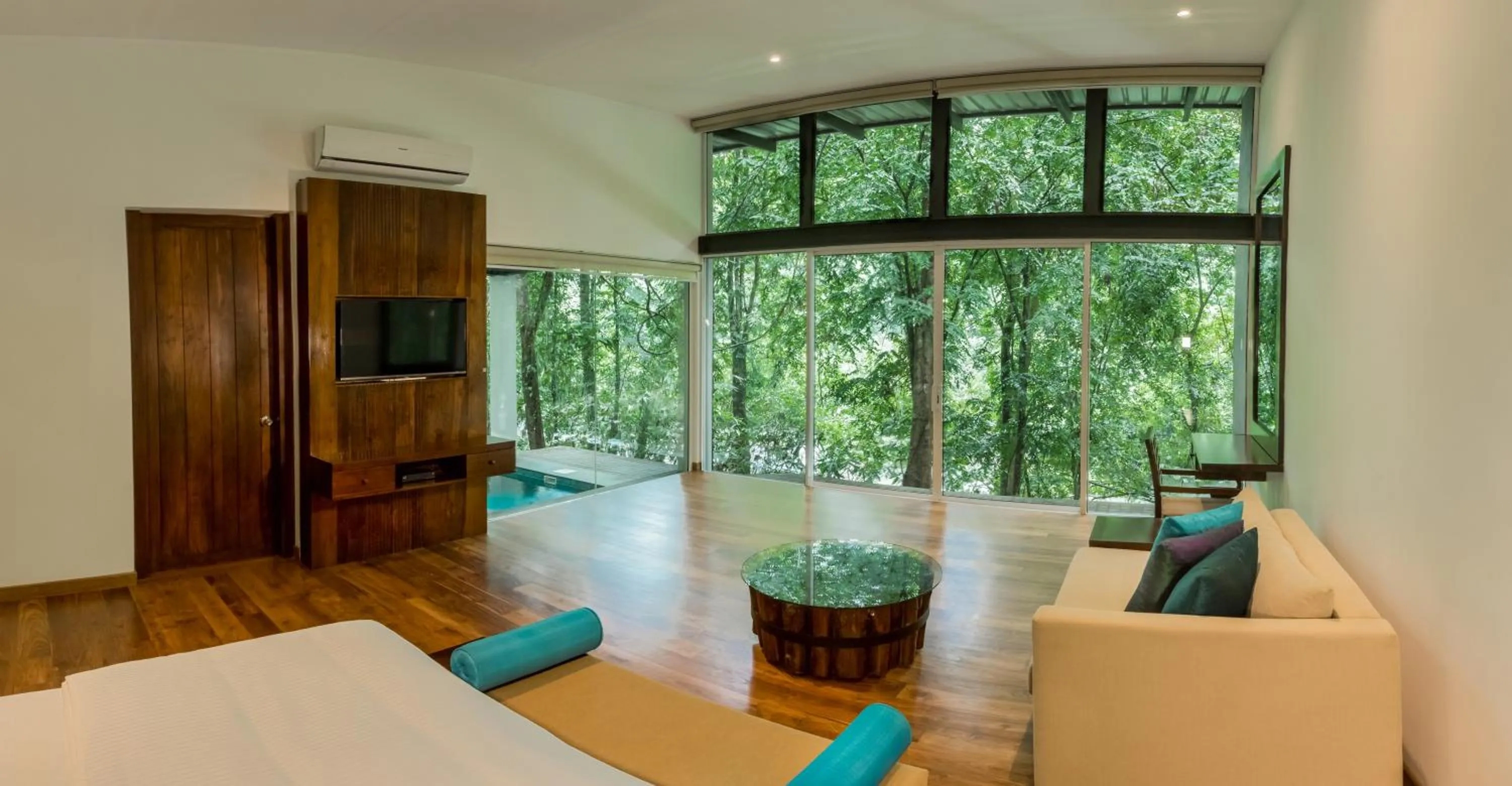 Bed in Palmstone Retreat