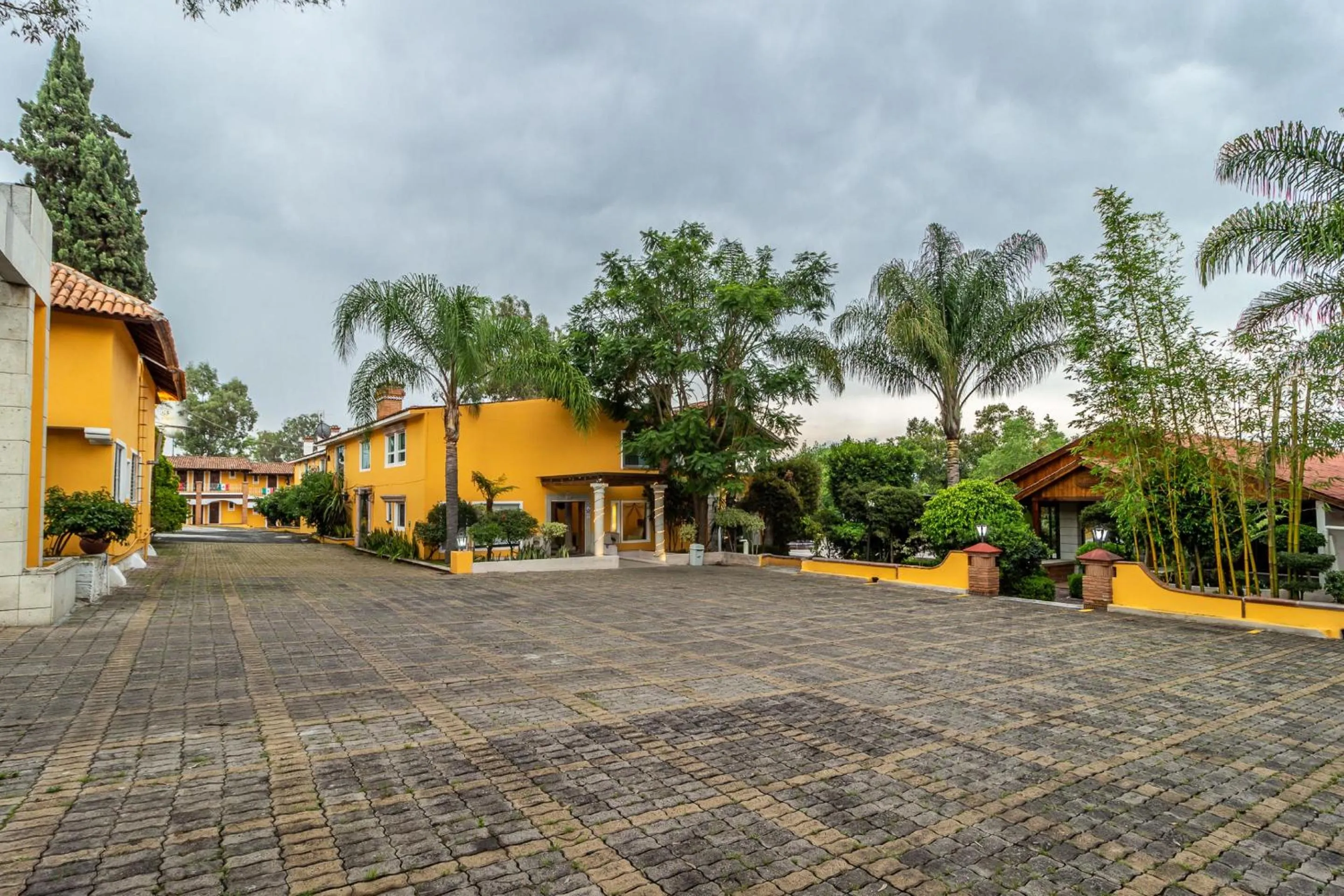 Property building in Hotel Hacienda Montesinos