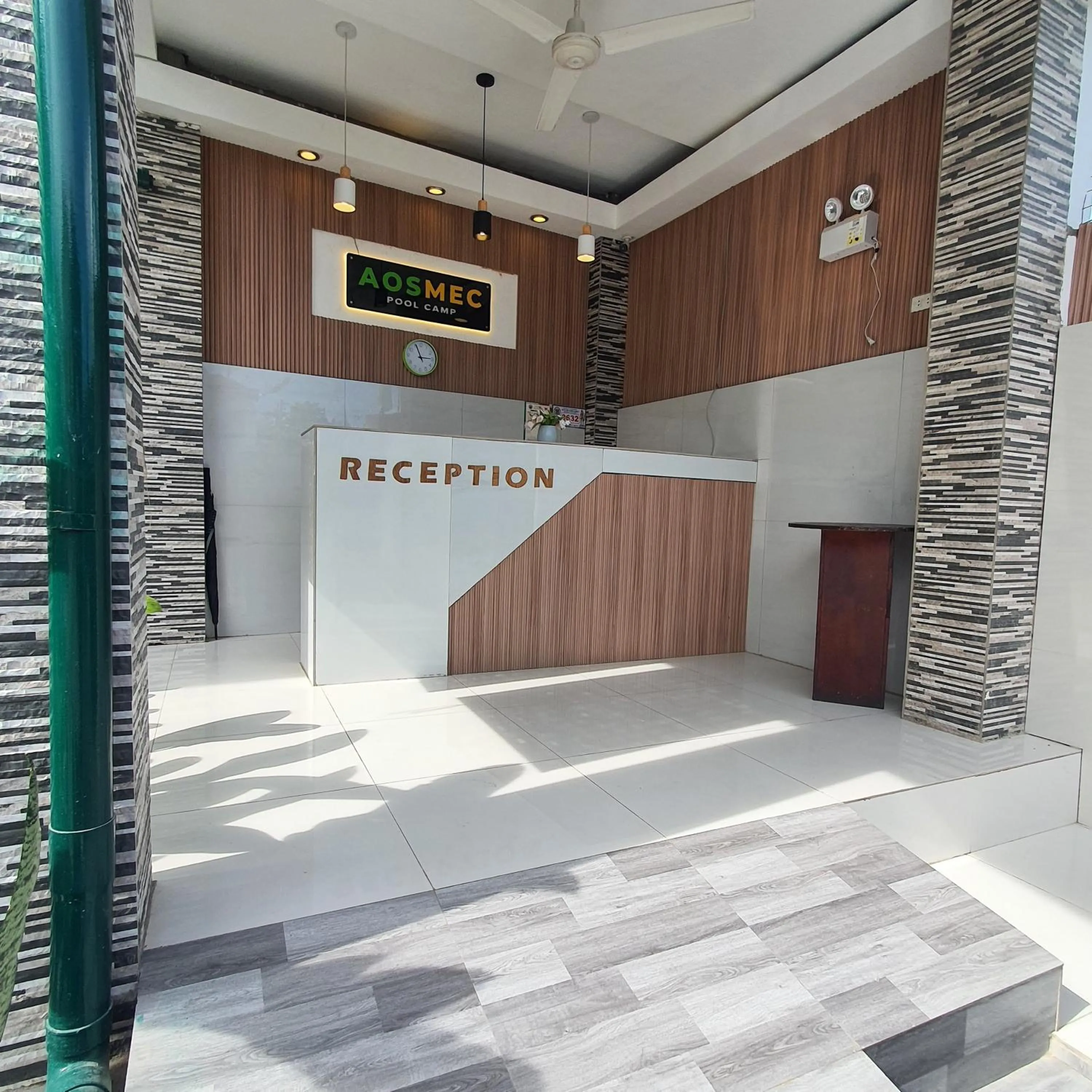 Lobby or reception in AOSMECPoolCamp Hotel
