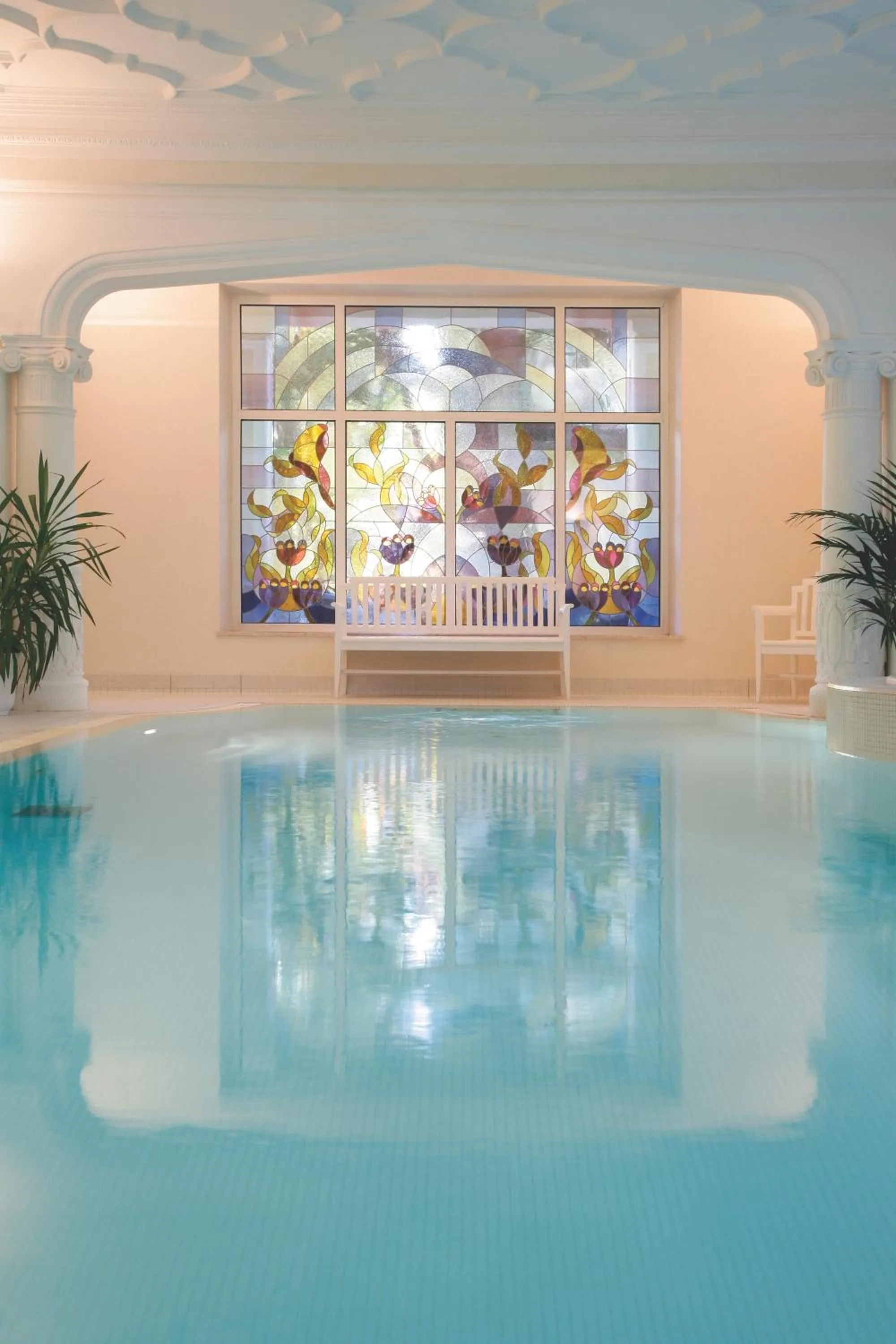 Swimming pool in Villa Bavaria