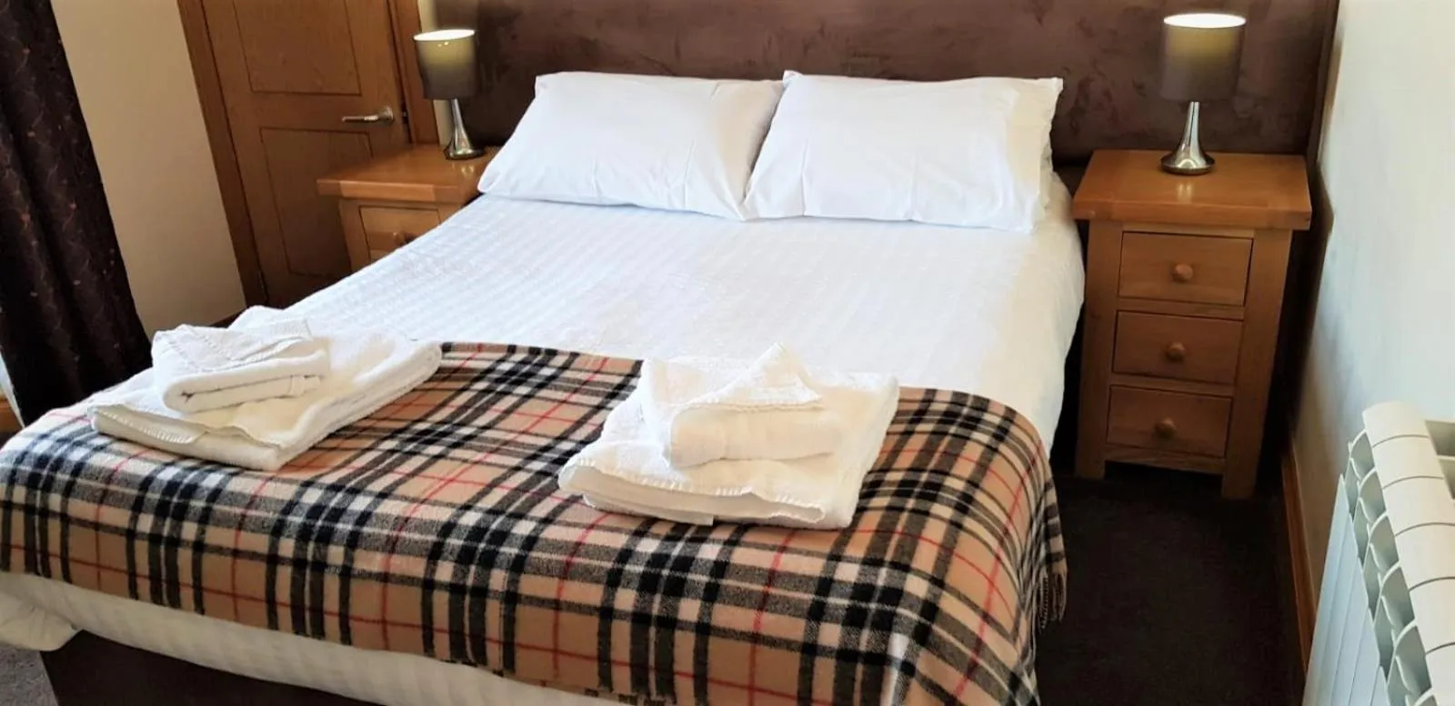 Photo of the whole room, Bed in The Harbour House Sea Front Hotel