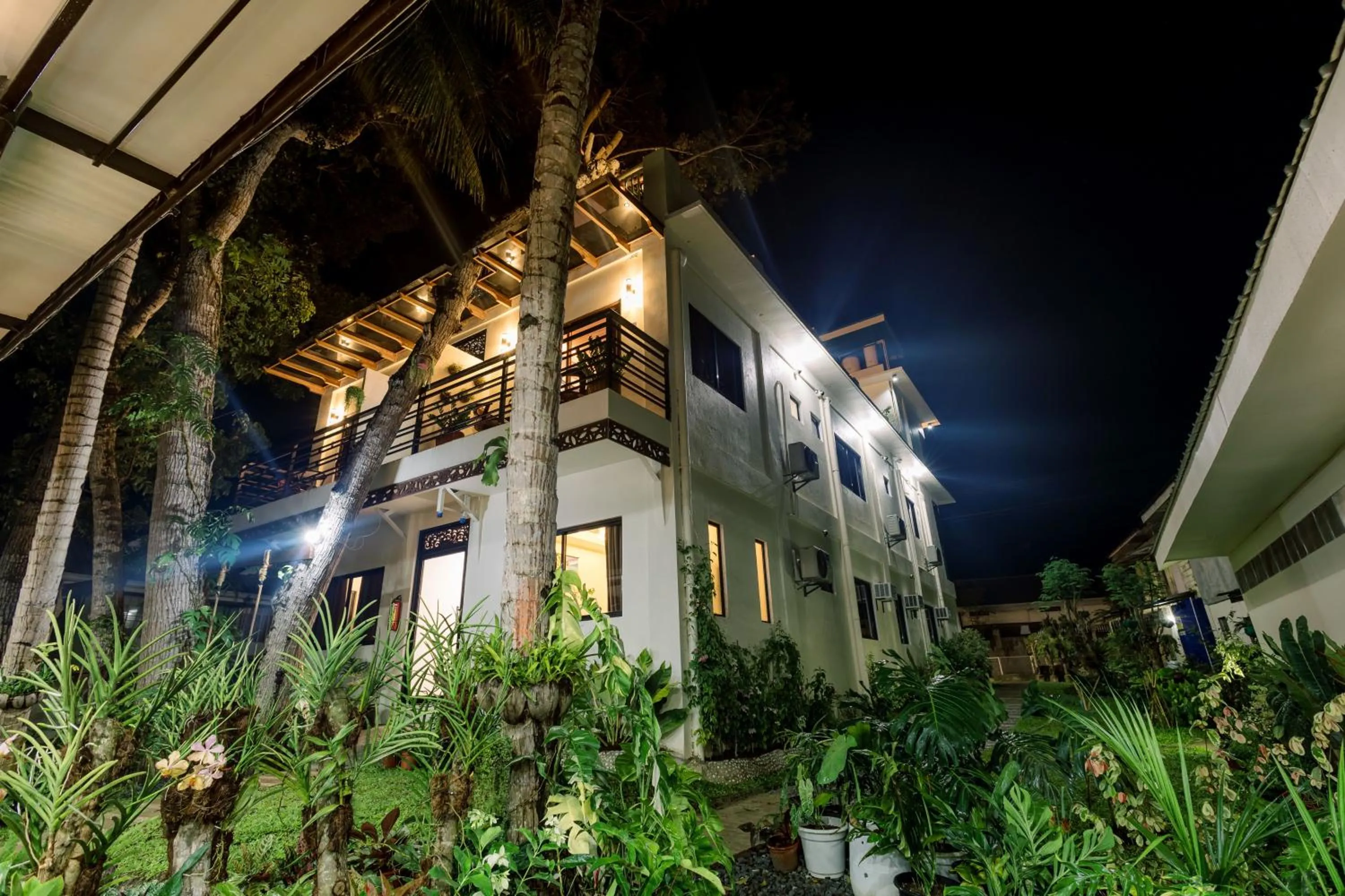 Property building in Loboc Riverside Inn & Restaurant