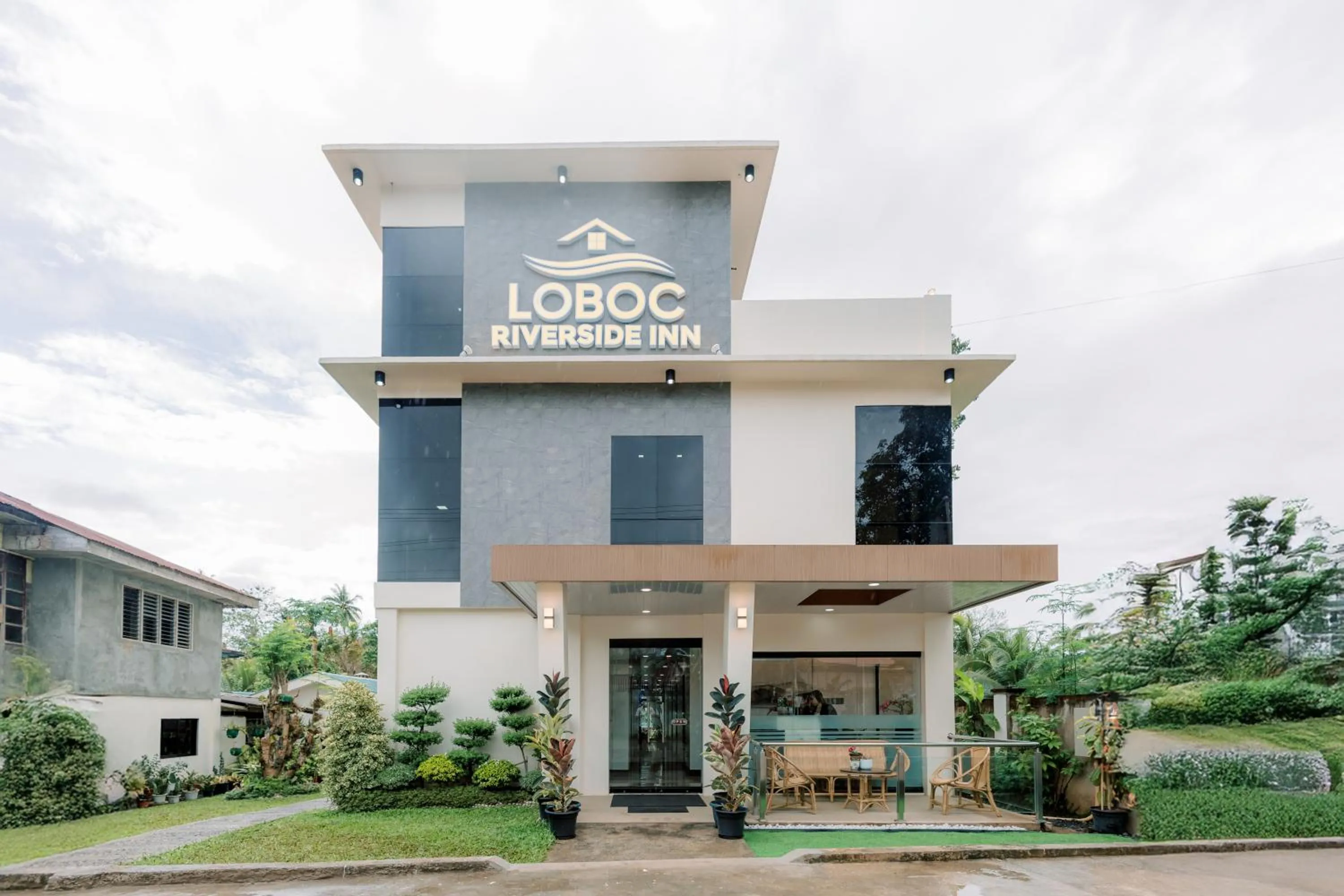 Property building in Loboc Riverside Inn & Restaurant
