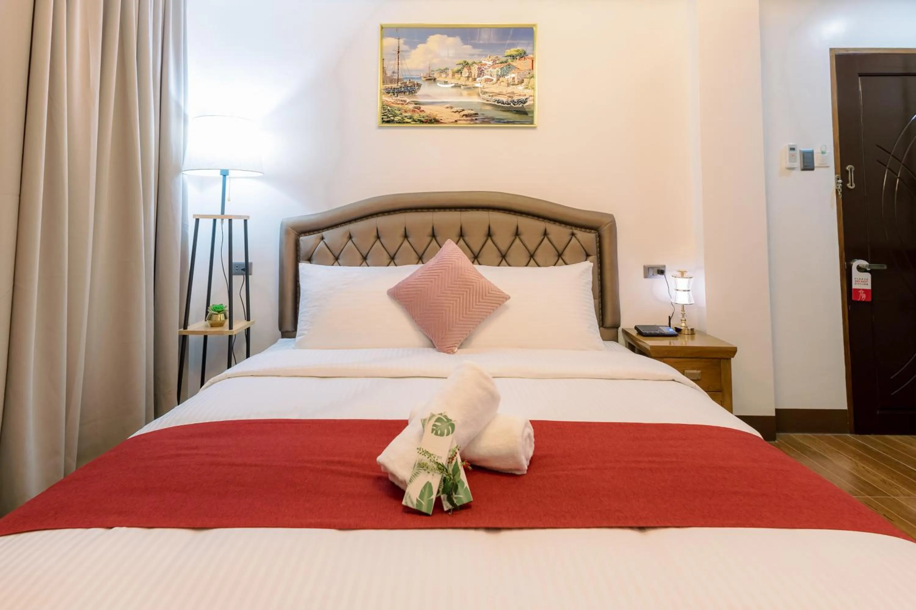 Bedroom, Bed in Loboc Riverside Inn & Restaurant