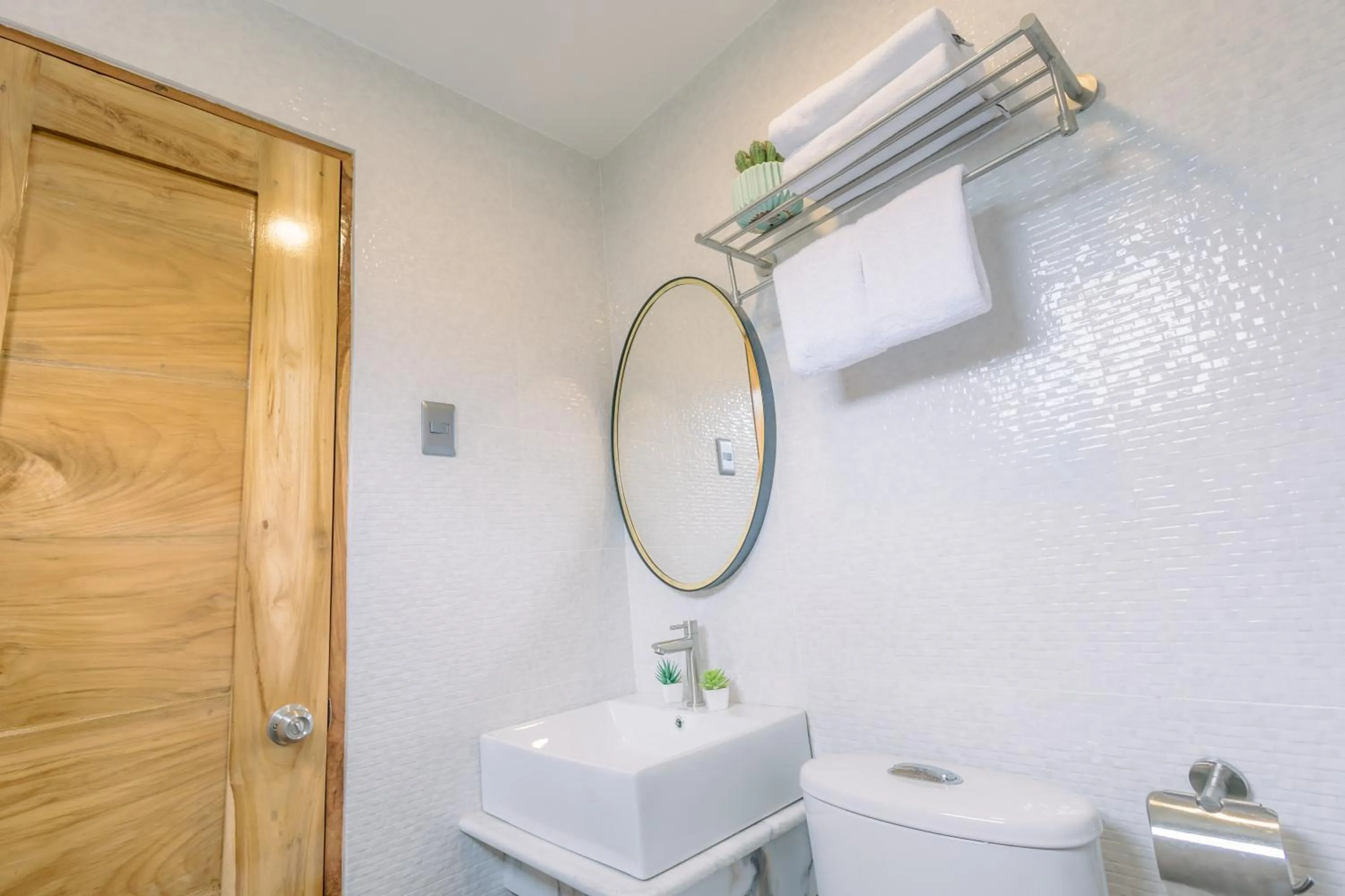 Bathroom in Loboc Riverside Inn & Restaurant