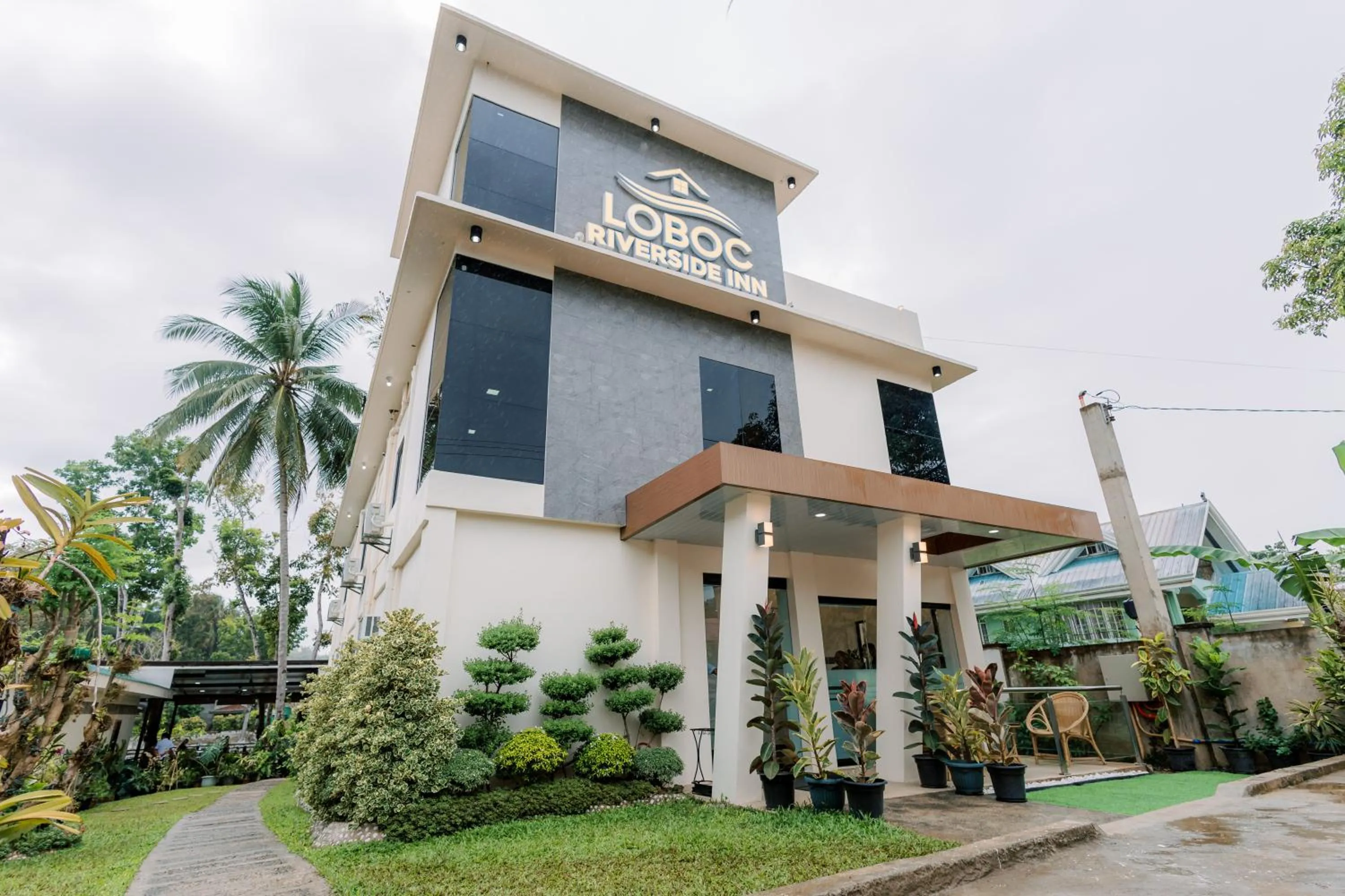 Property building in Loboc Riverside Inn & Restaurant