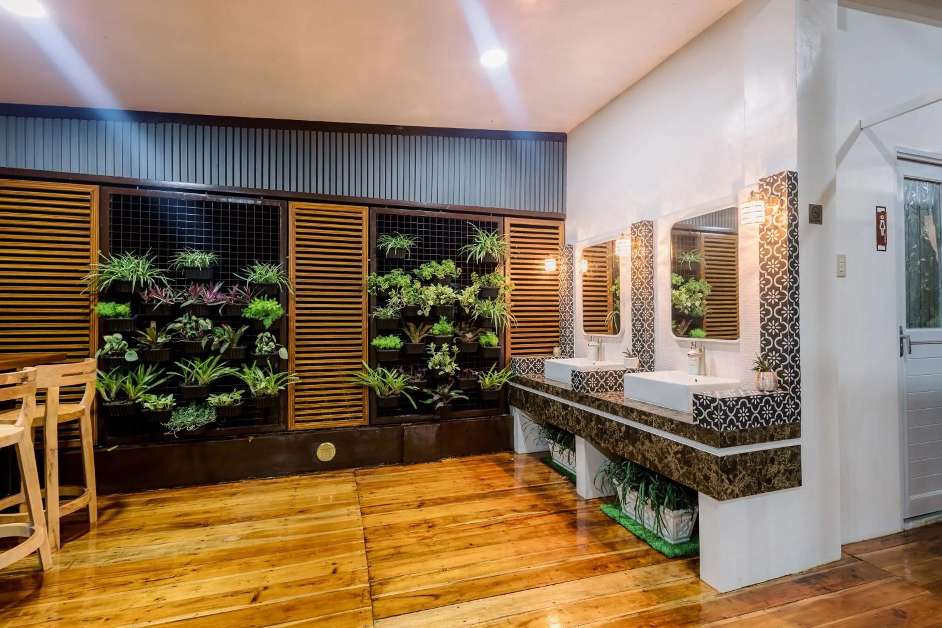 Restaurant/places to eat in Loboc Riverside Inn & Restaurant