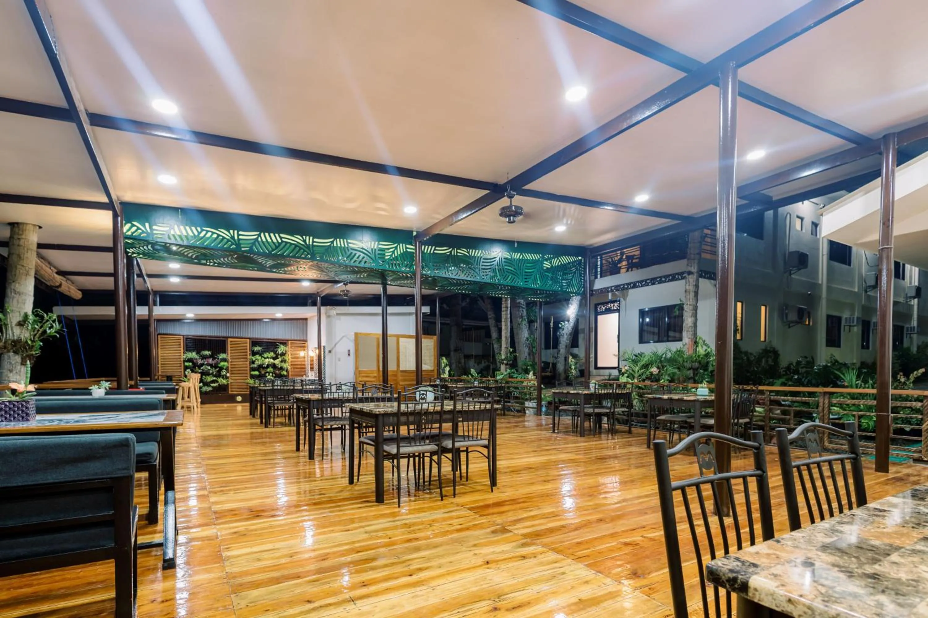 Restaurant/places to eat in Loboc Riverside Inn & Restaurant