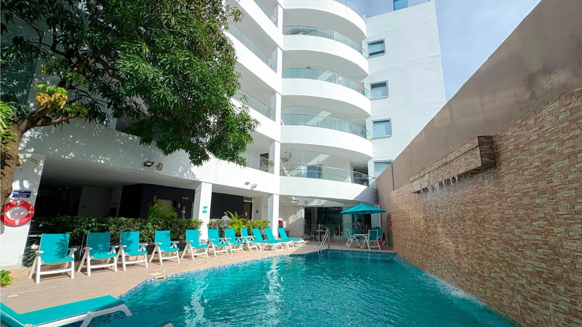 Swimming pool in Hotel Portobelo Plaza las Ámericas