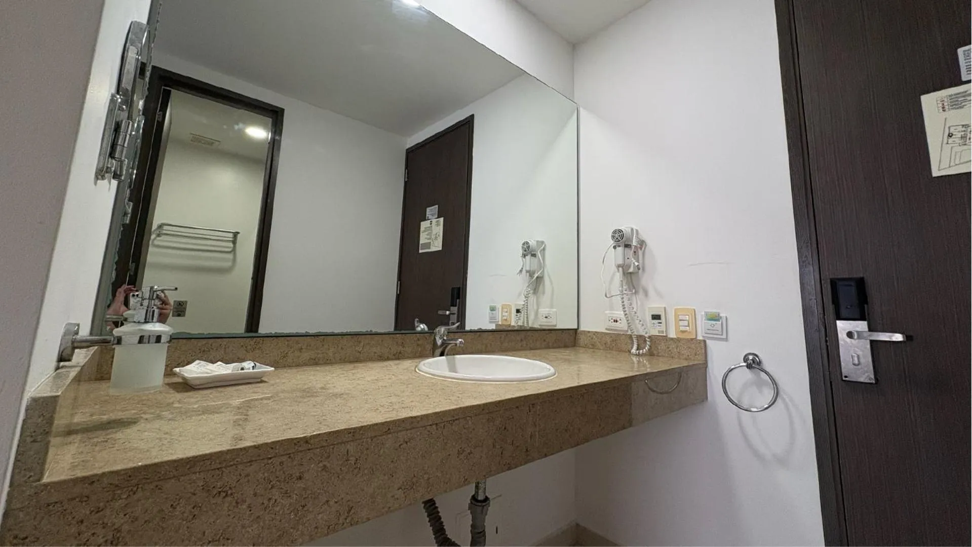 Restaurant/places to eat in Hotel Portobelo Plaza las Ámericas