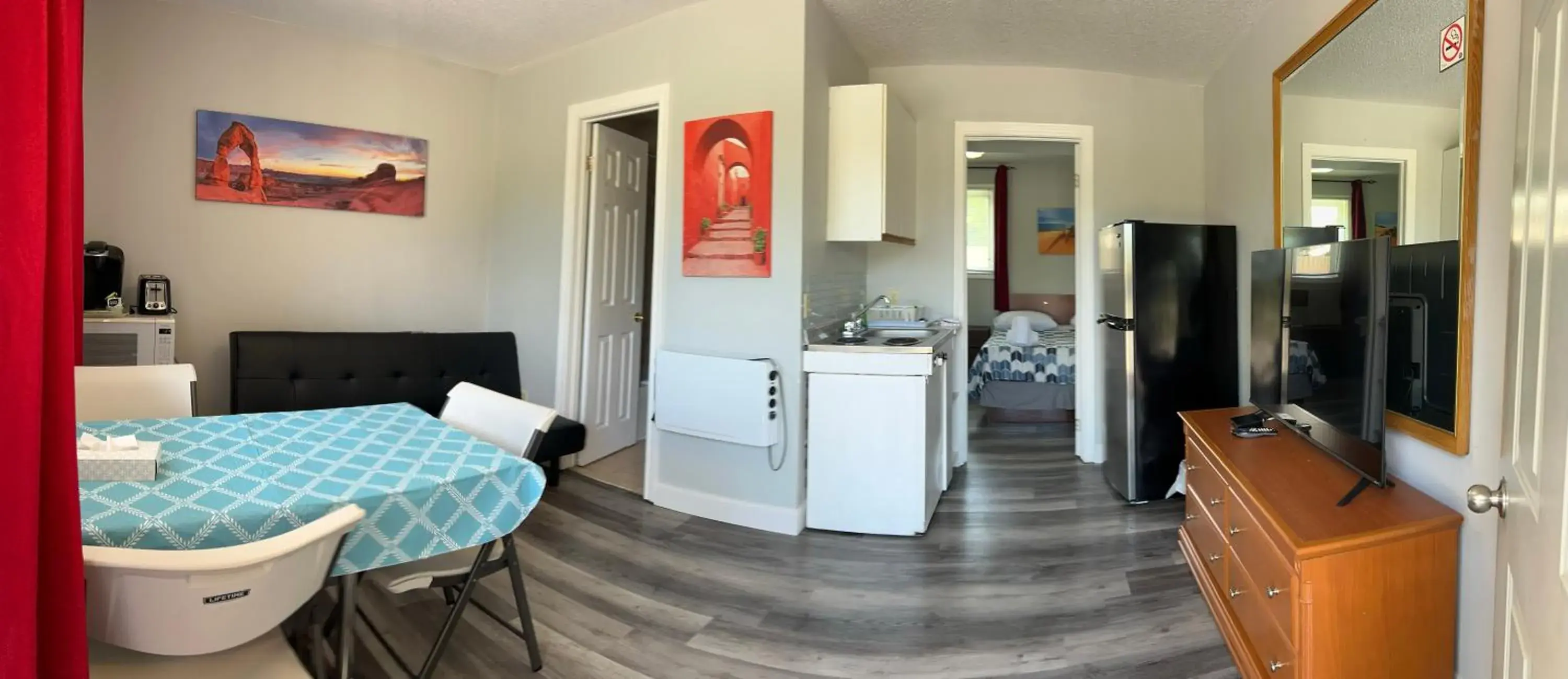 Family Room in Wasaga Motel Inn Family Room in Wasaga Motel Inn