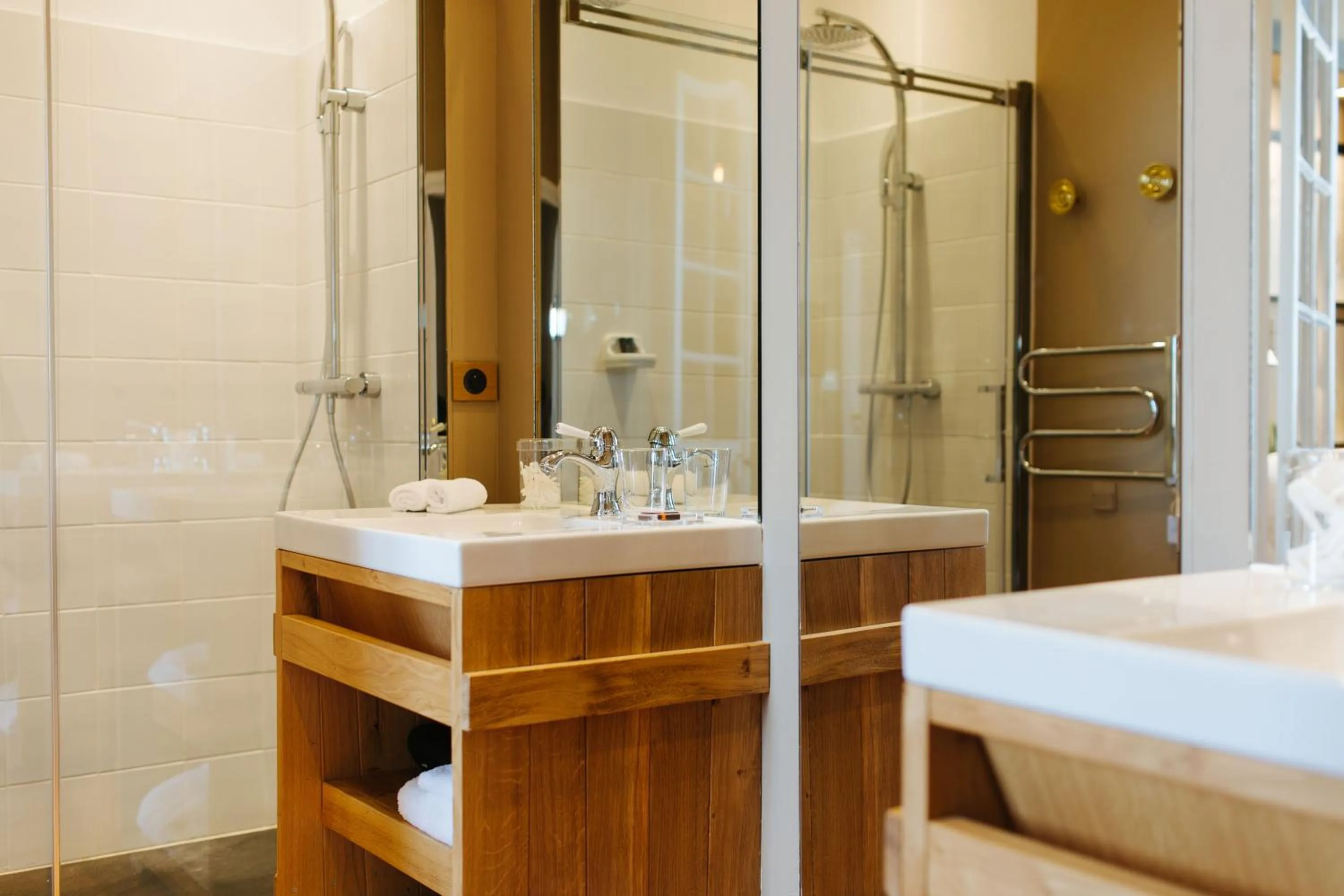 Bathroom in La Course