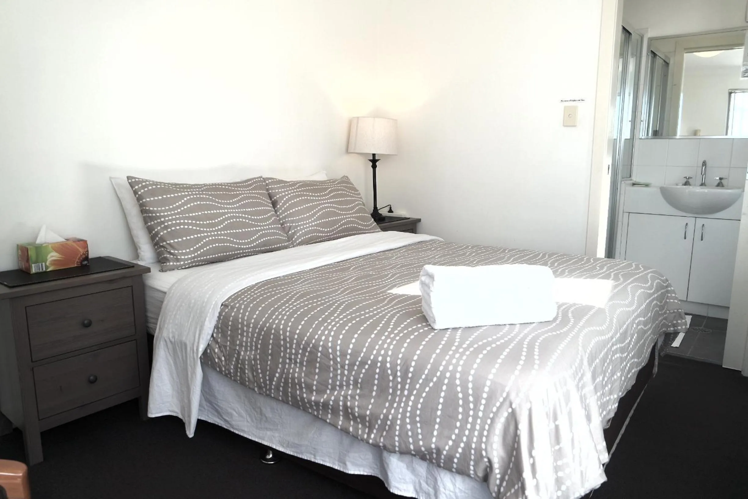 Photo of the whole room, Bed in Cityview Studio Accommodation