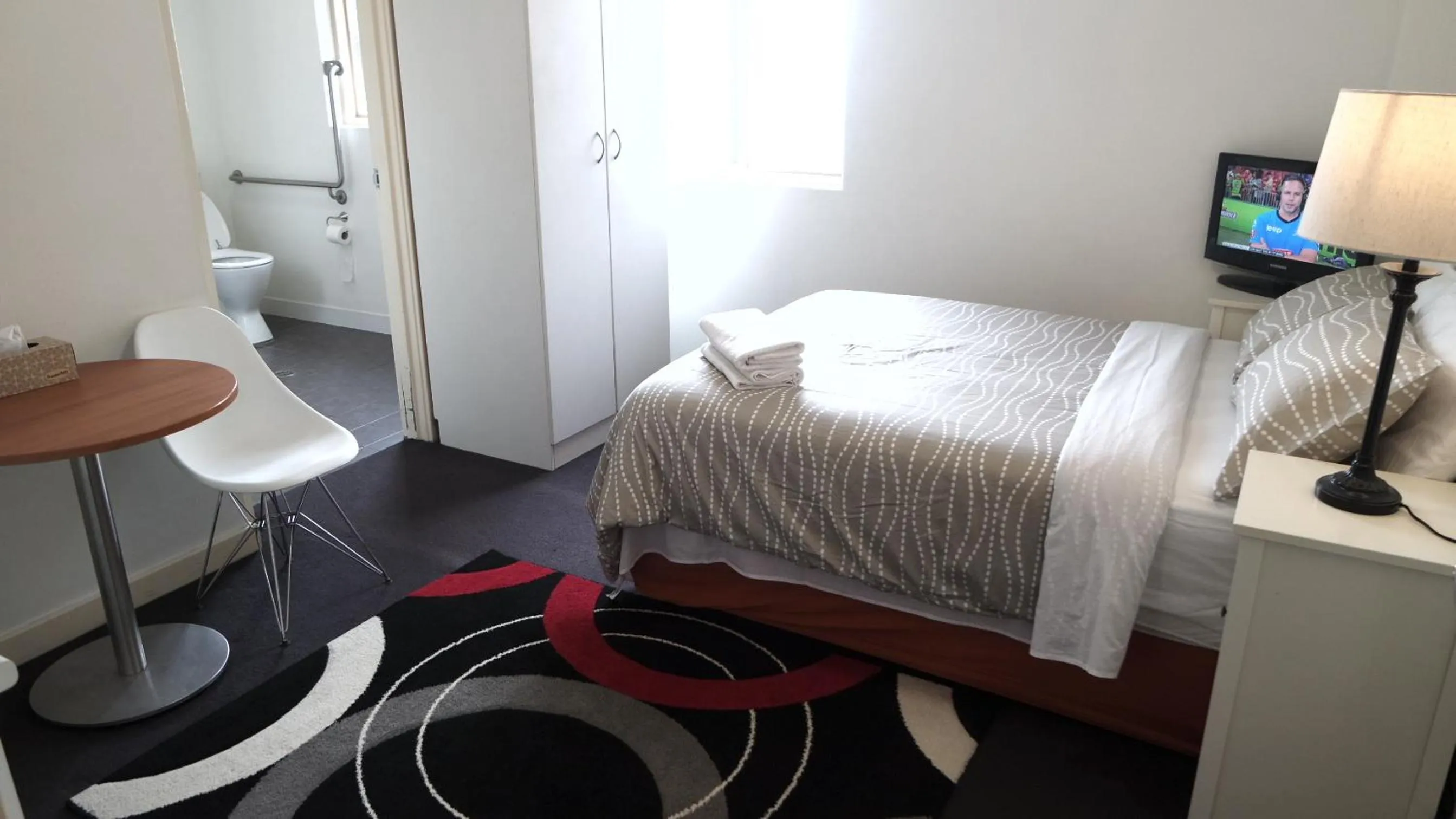 Photo of the whole room, Bed in Cityview Studio Accommodation