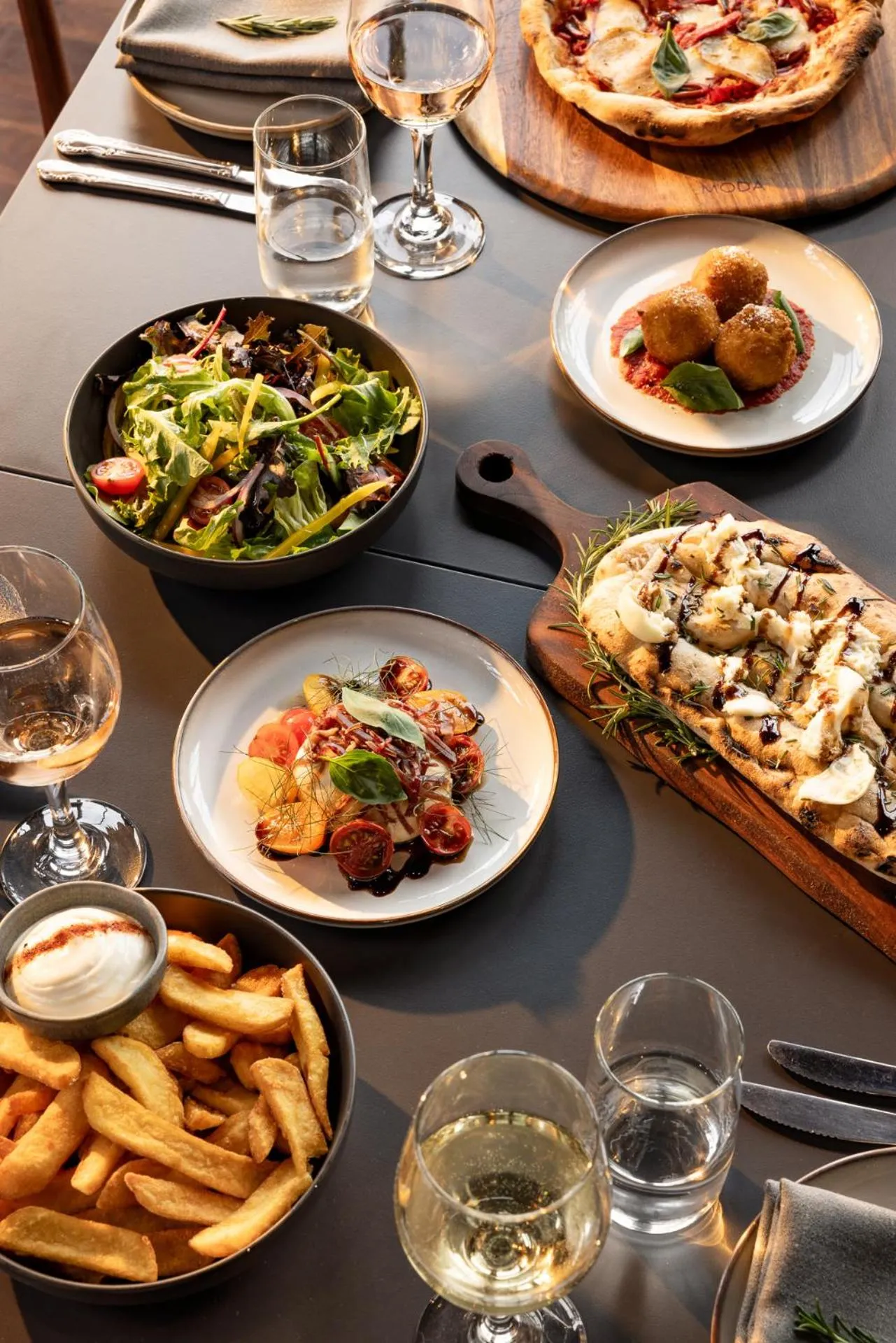 Restaurant/places to eat in Cleveland Estate