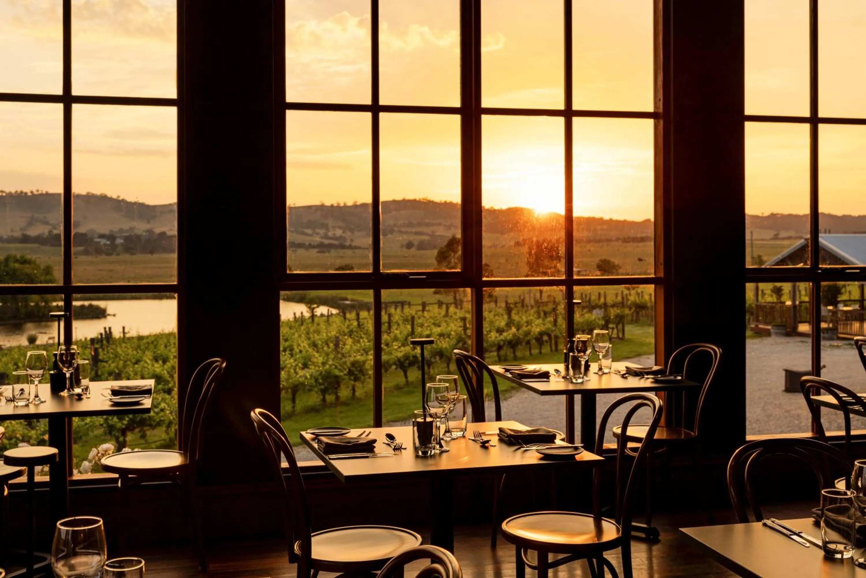 Restaurant/places to eat in Cleveland Estate