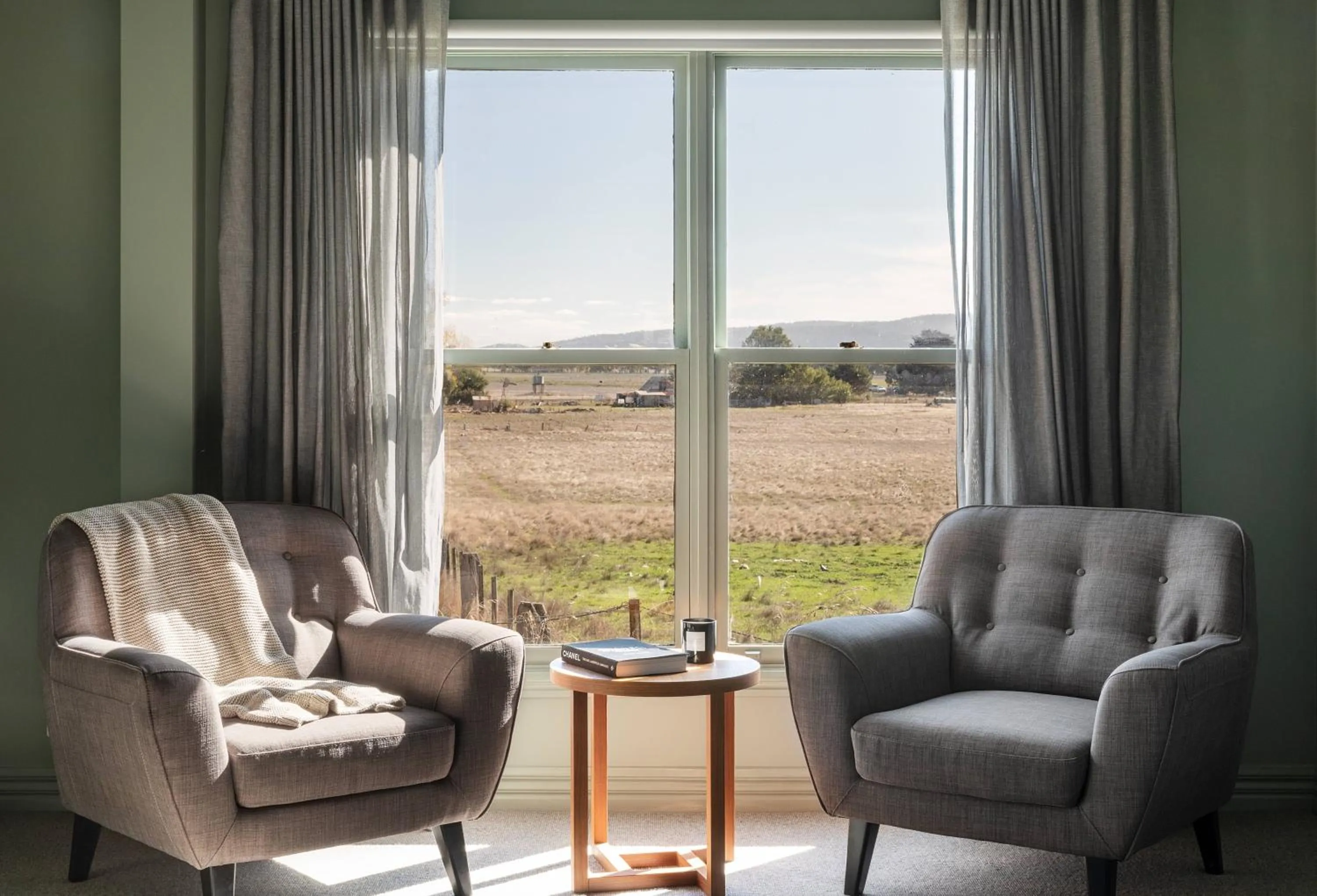 Seating area in Cleveland Estate