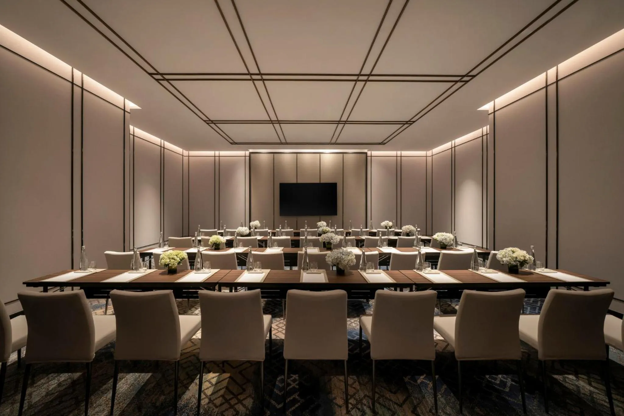 Meeting/conference room in InterContinental Halong Bay Resort by IHG